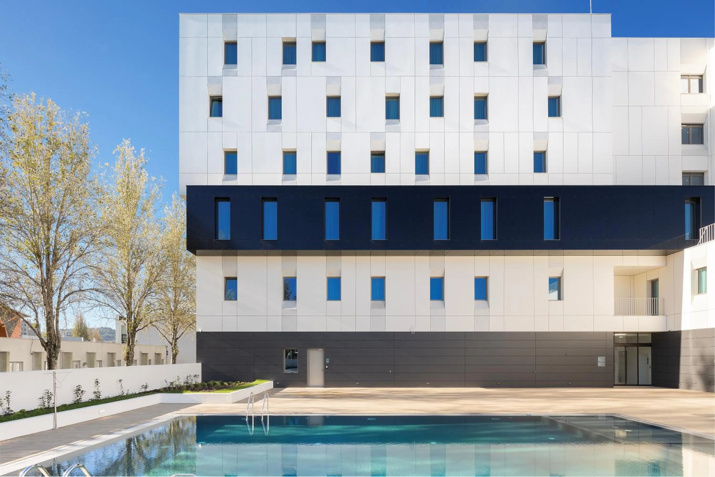 Pool view in Holiday Inn Braga by IHG