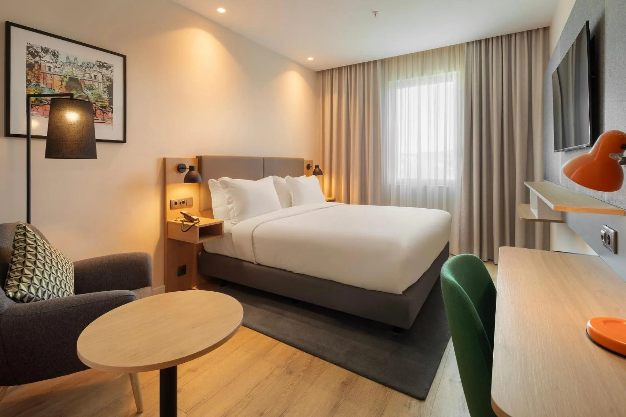 Photo of the whole room, Bed in Holiday Inn Braga by IHG