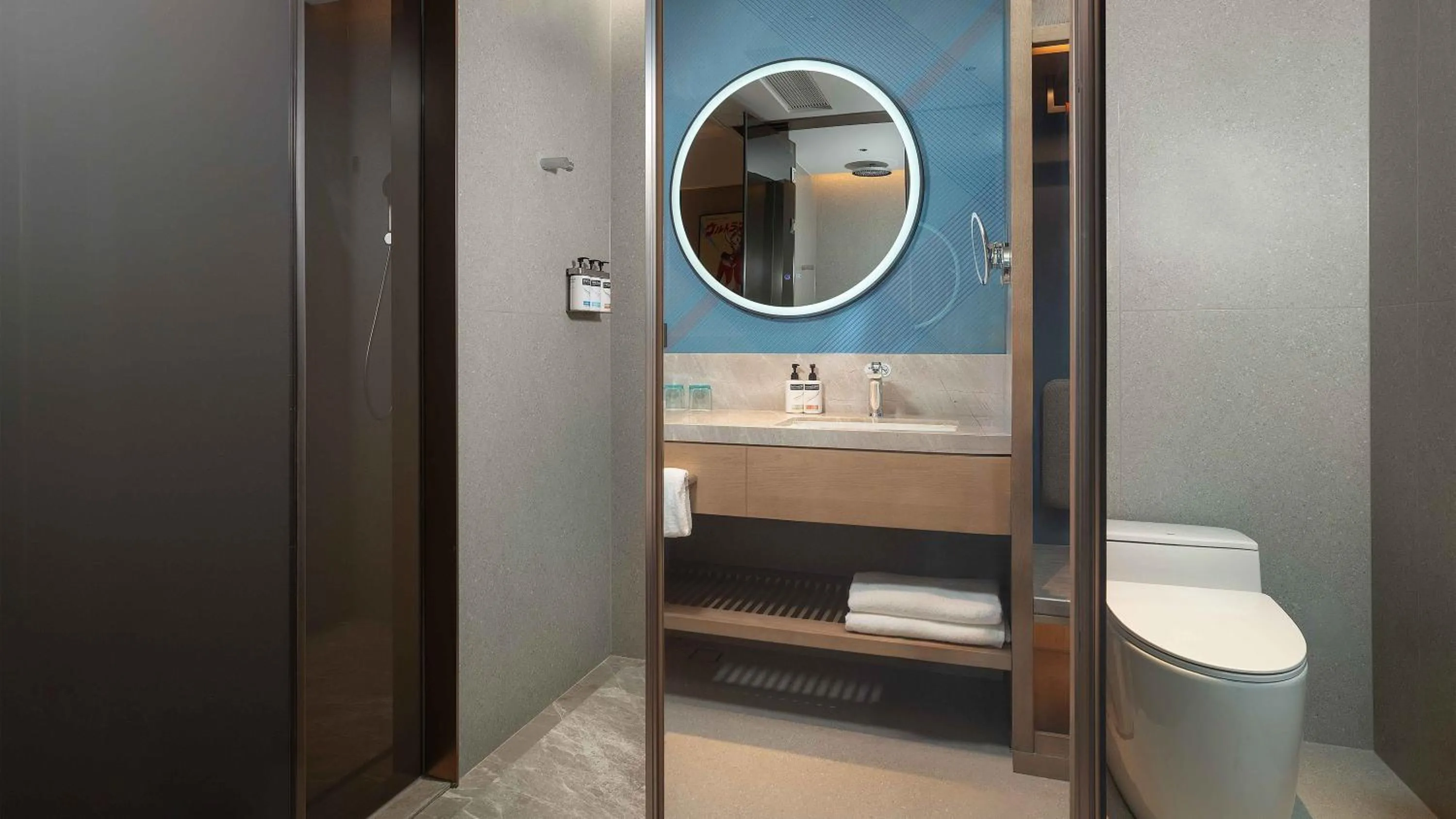 Toilet in Holiday Inn Express Datong Pingcheng by IHG