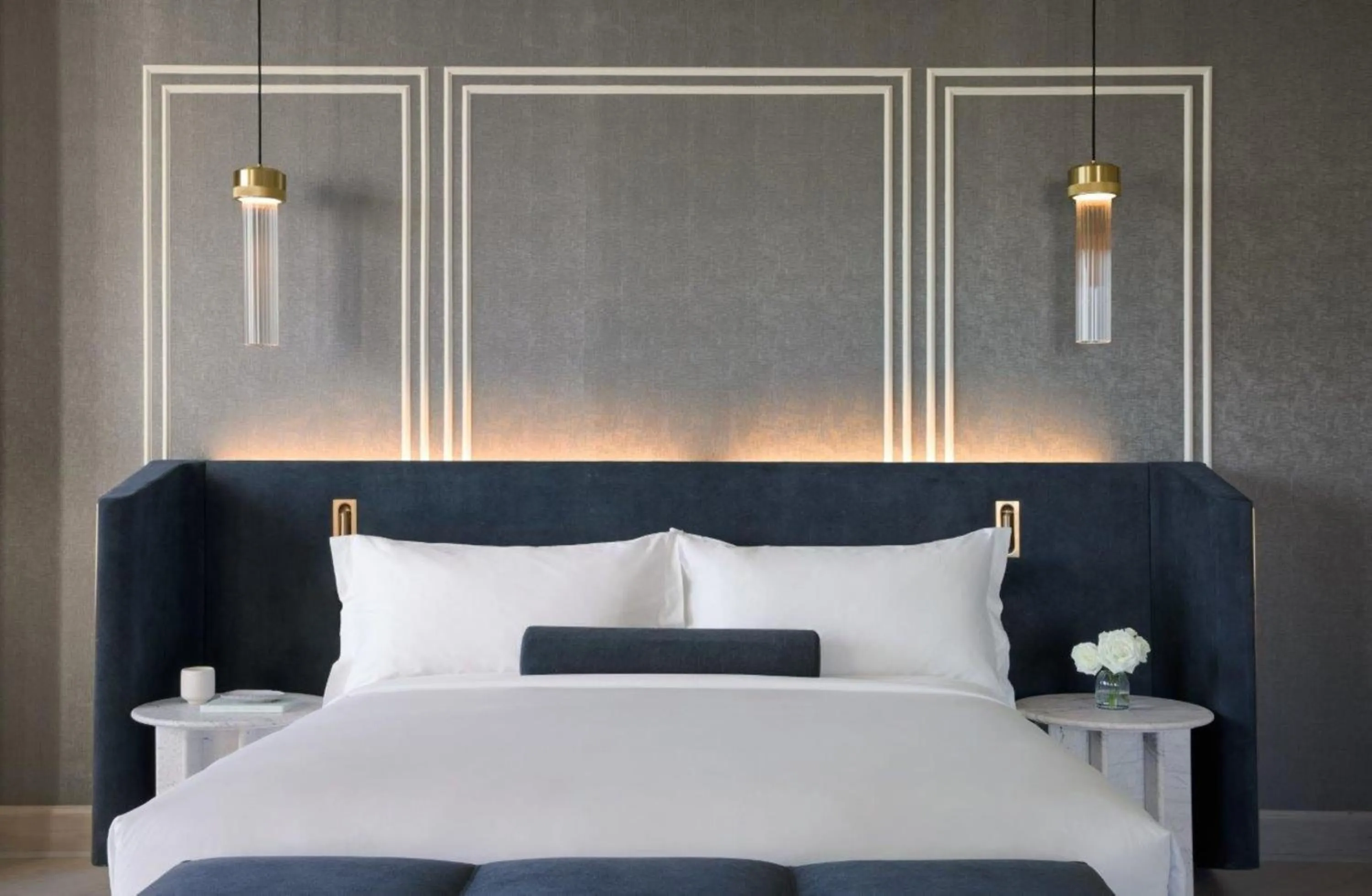 Photo of the whole room, Bed in InterContinental Indianapolis by IHG