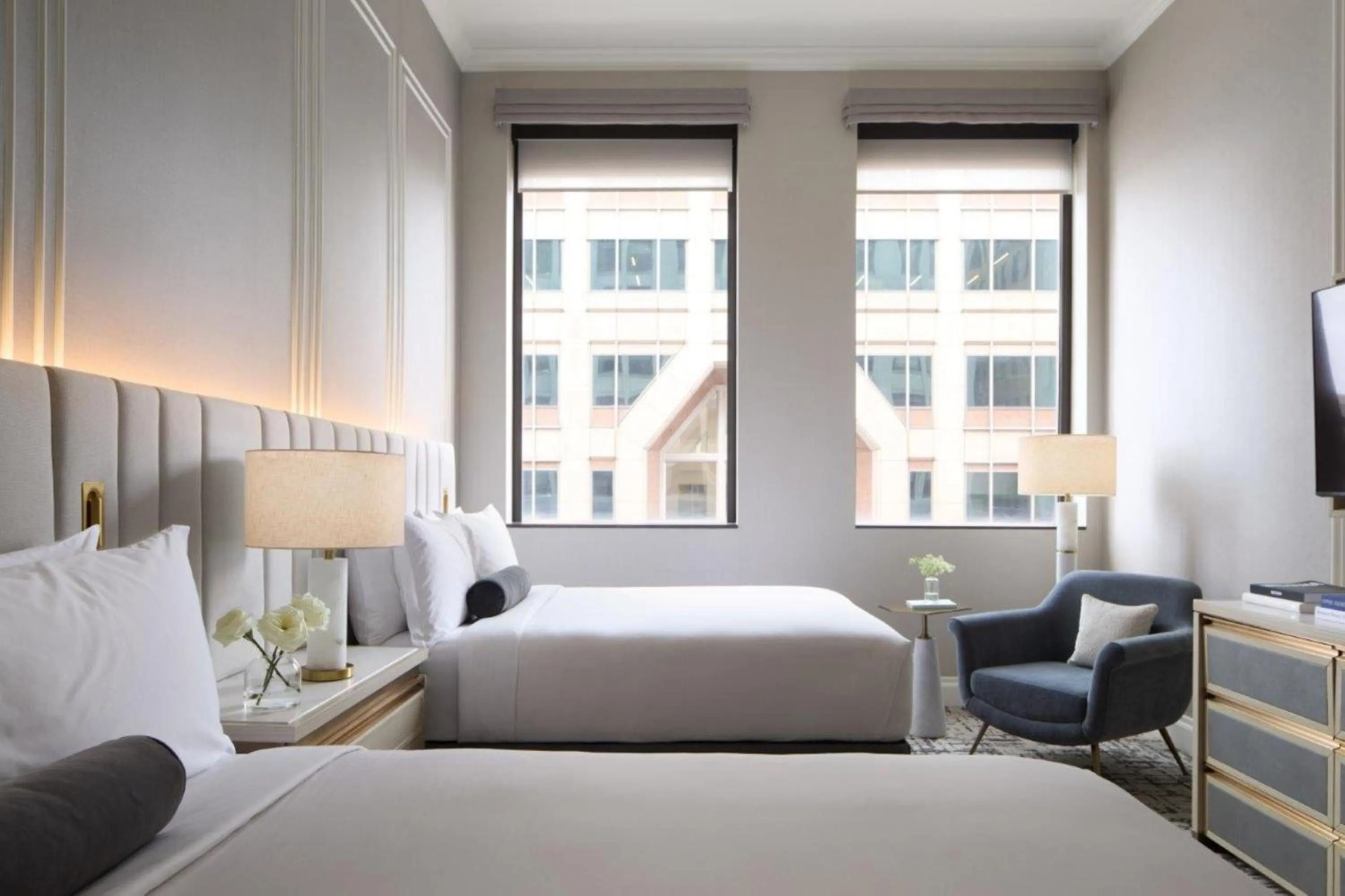 Photo of the whole room, Bed in InterContinental Indianapolis by IHG