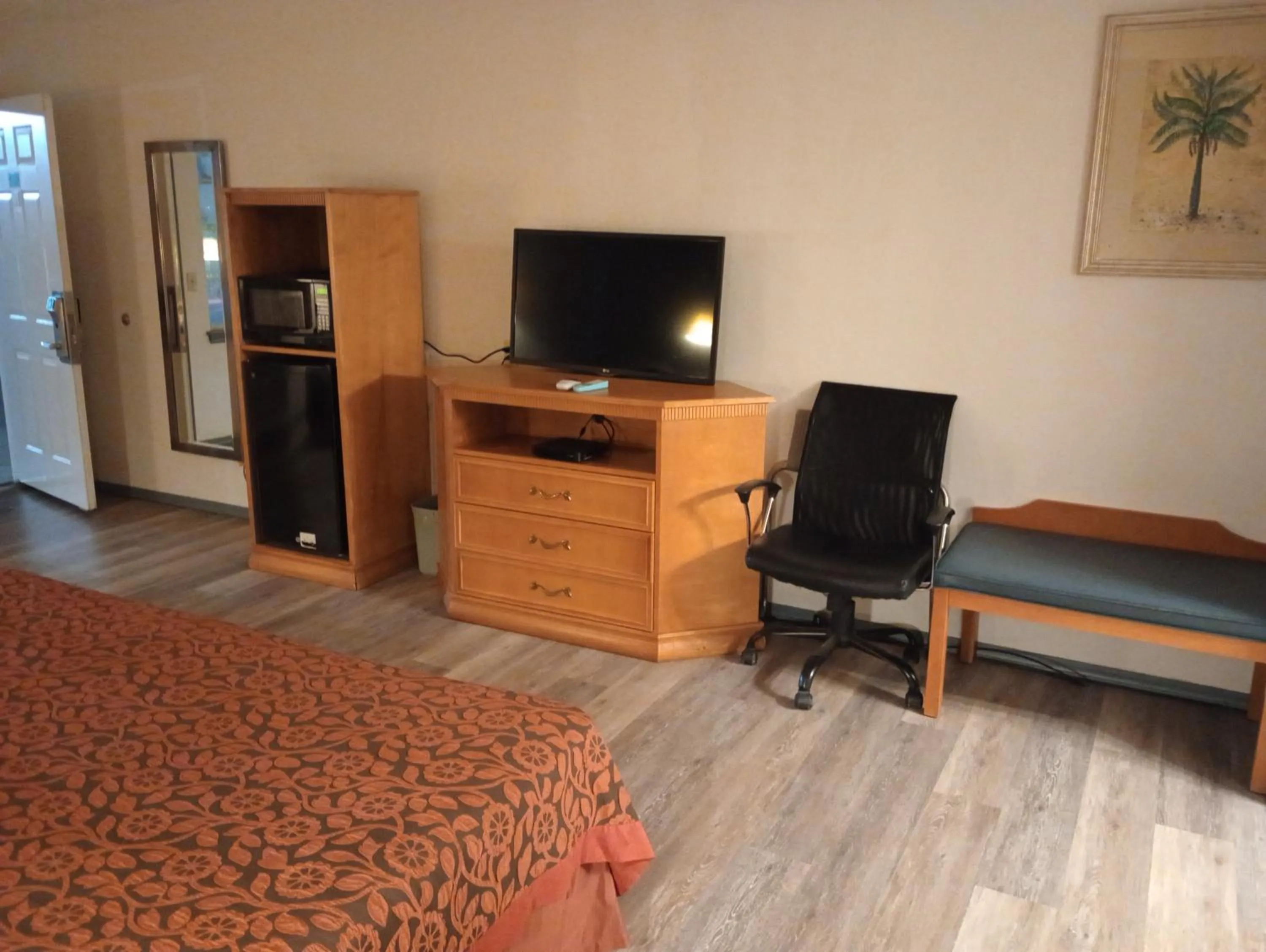 TV and multimedia in Heritage Inn