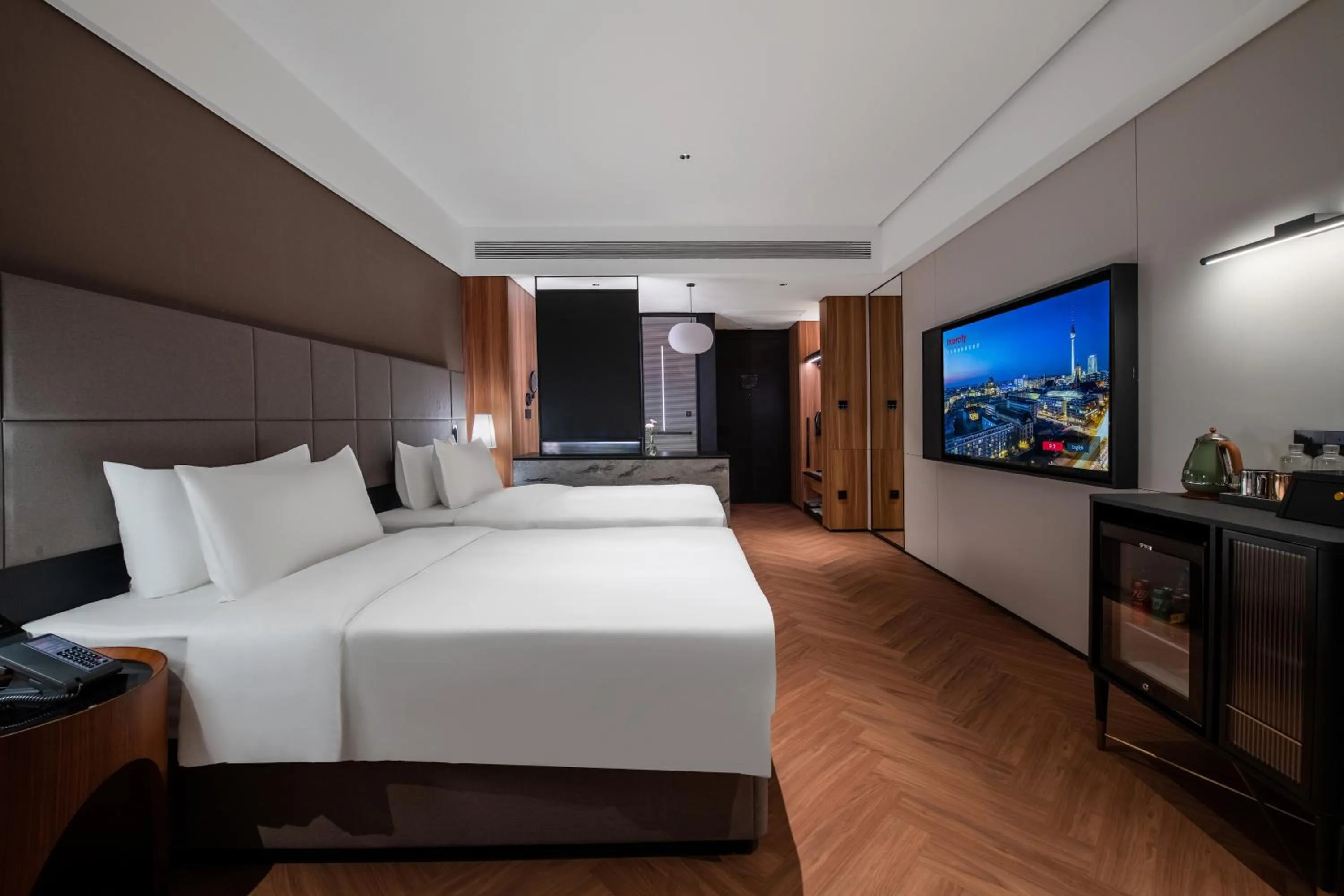 Bed in Intercity Hotel Guangzhou East Railway Station - Free Shuttle Bus During Canton Fair Period