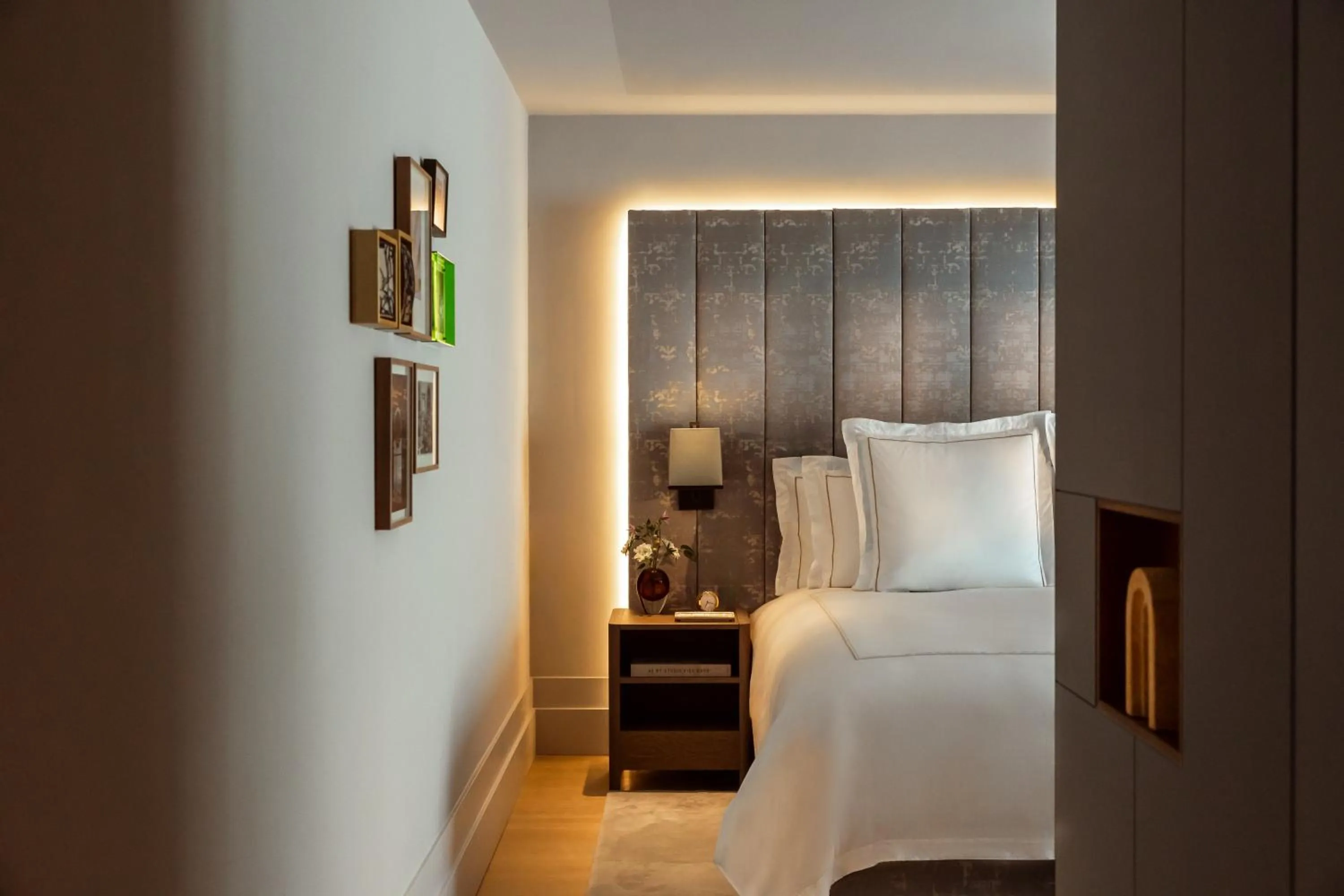 Grand Premier Canal View room in Rosewood Amsterdam