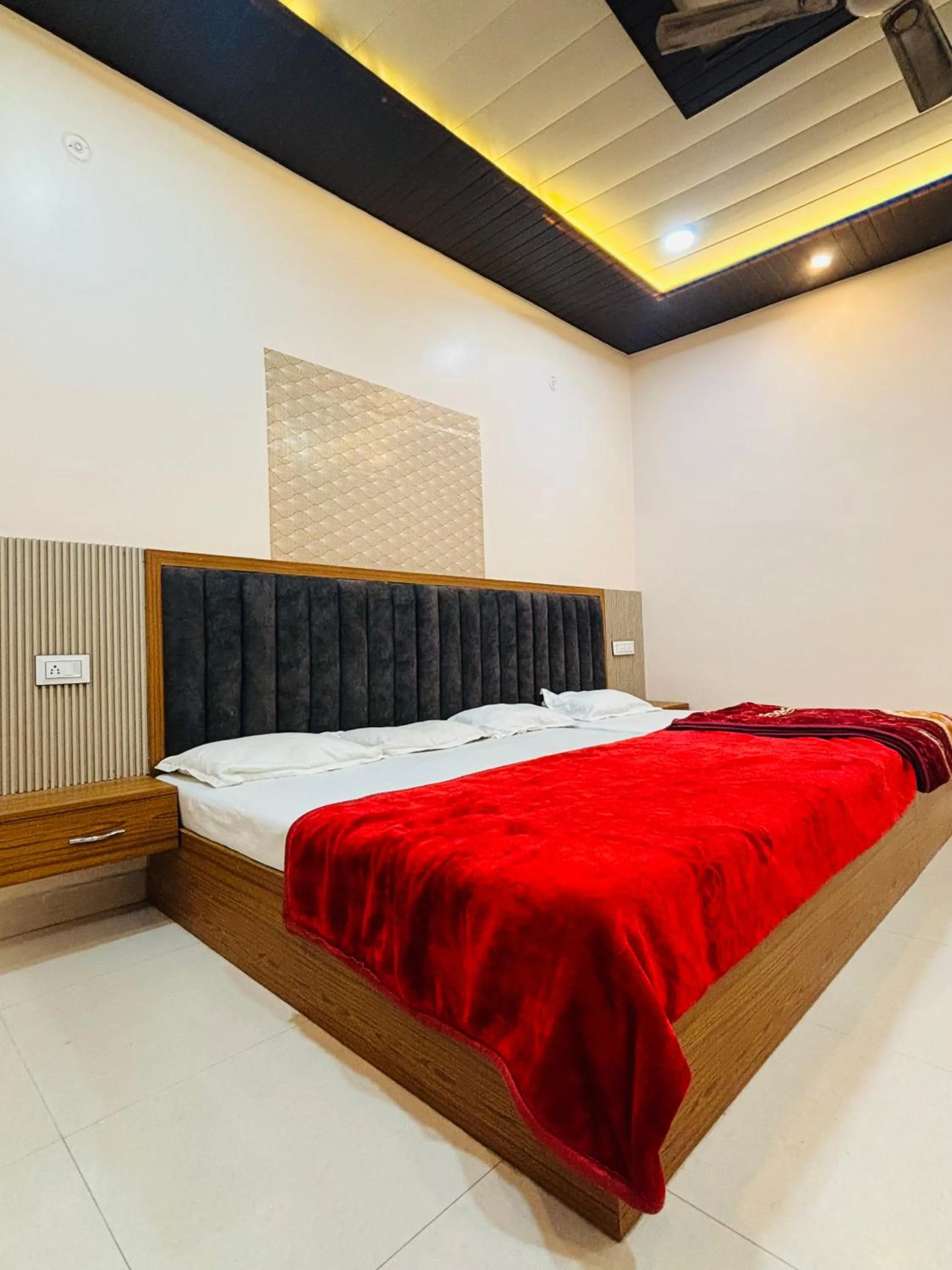 Grihalaxmi Paying Guest House