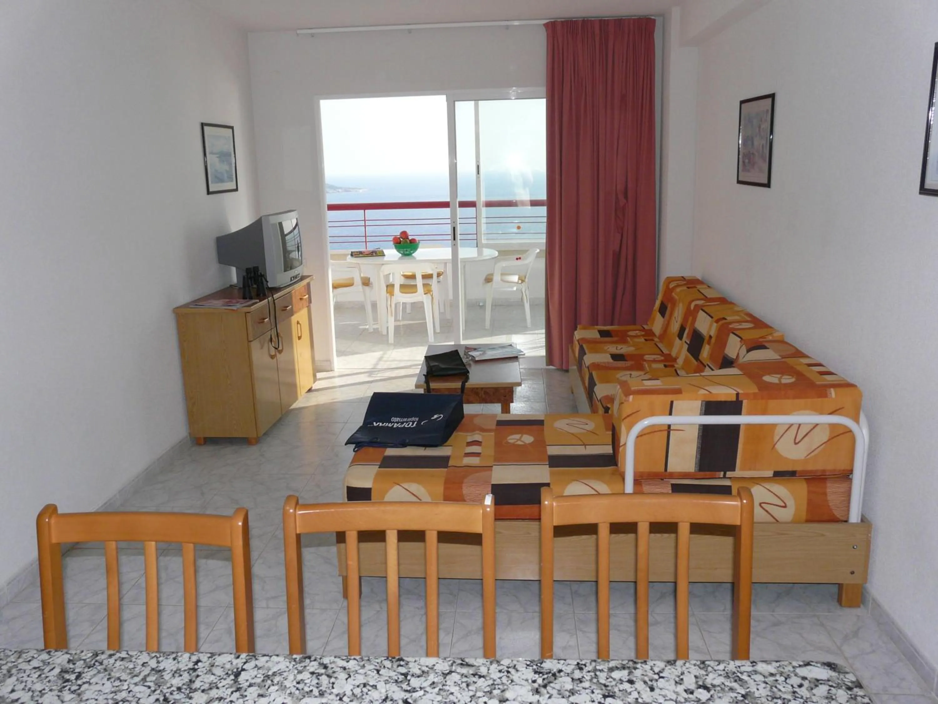 Photo of the whole room in Apartamentos Beni-Beach