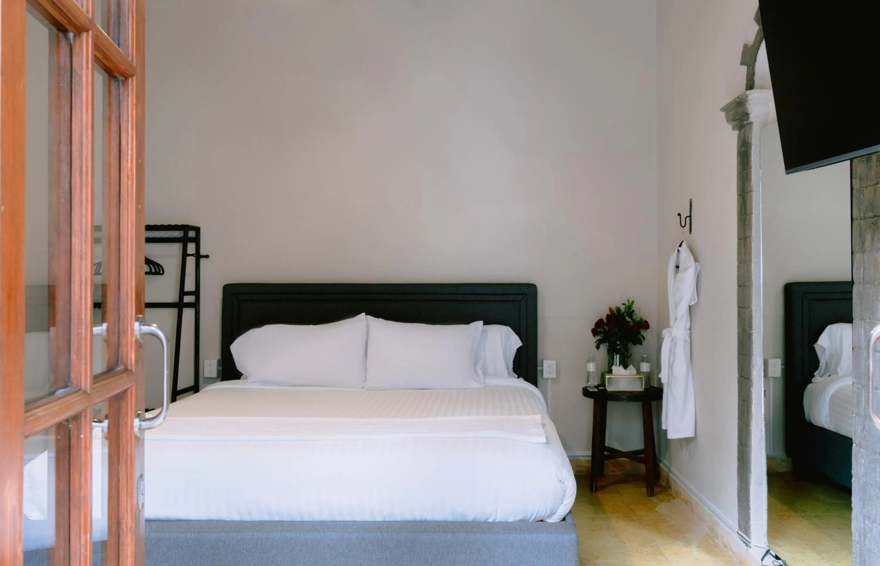 Photo of the whole room, Bed in Te Amo Hotel Boutique