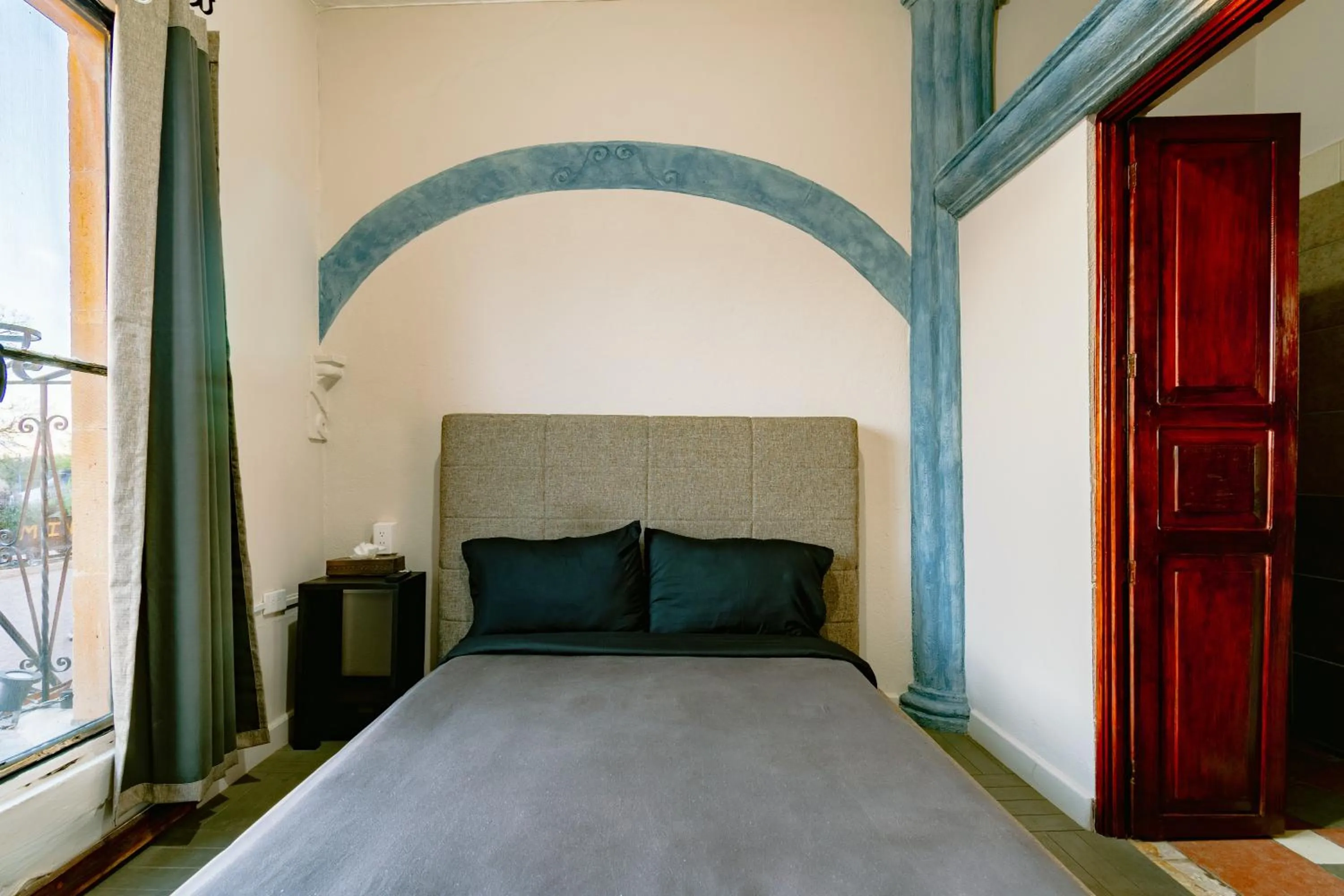 Photo of the whole room, Bed in Te Amo Hotel Boutique