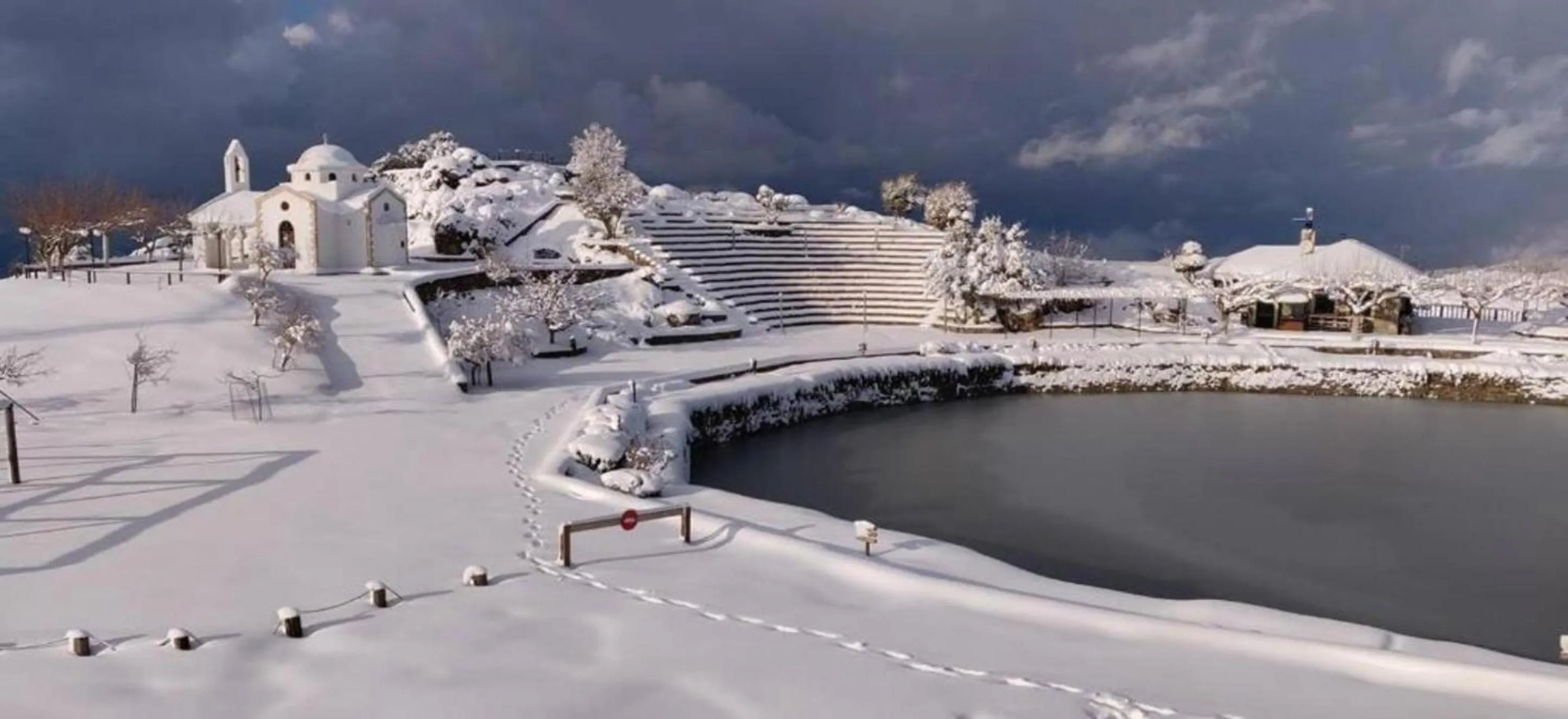 Property building in Delina Mountain Resort