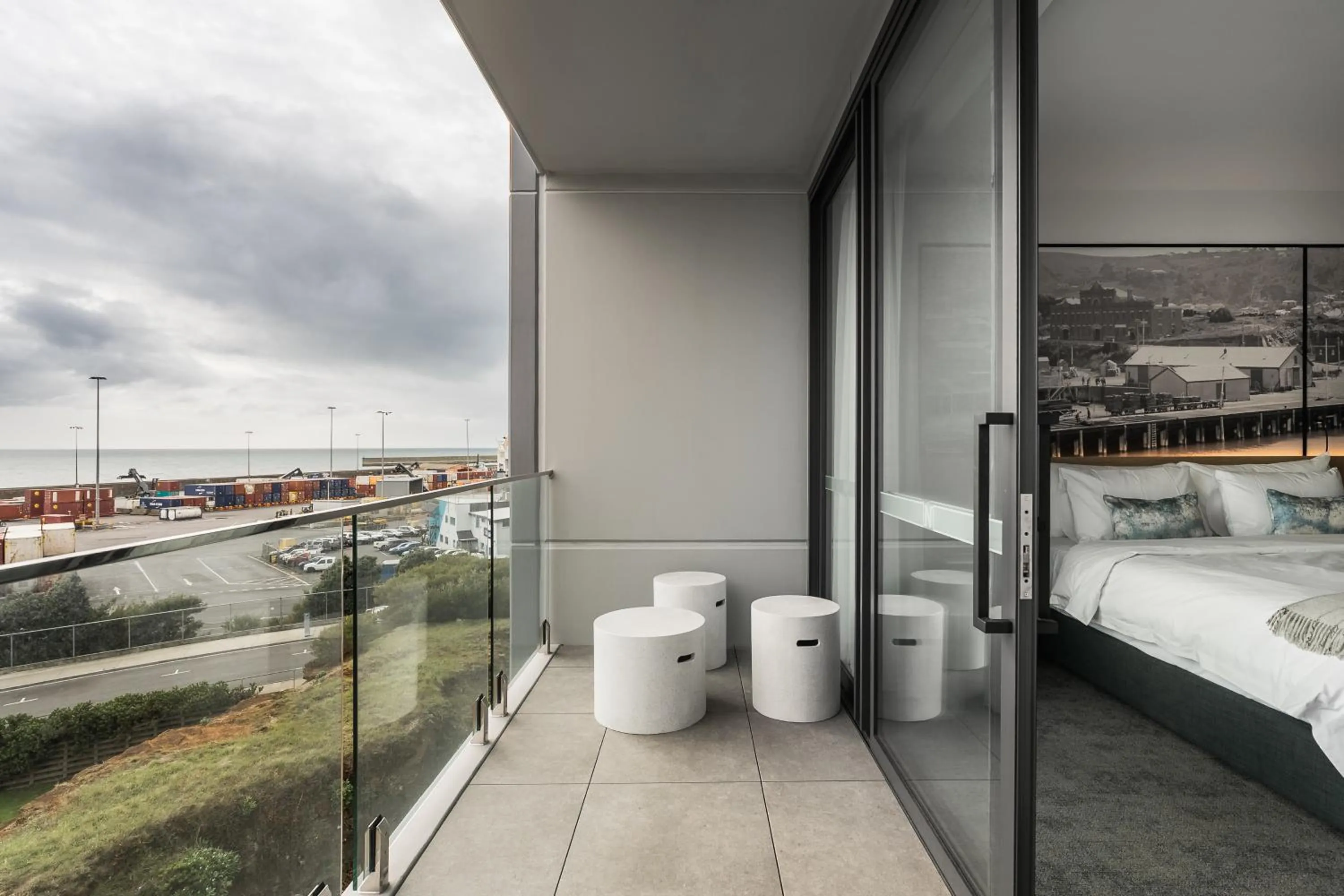 Balcony/Terrace, Bed in One North Terrace