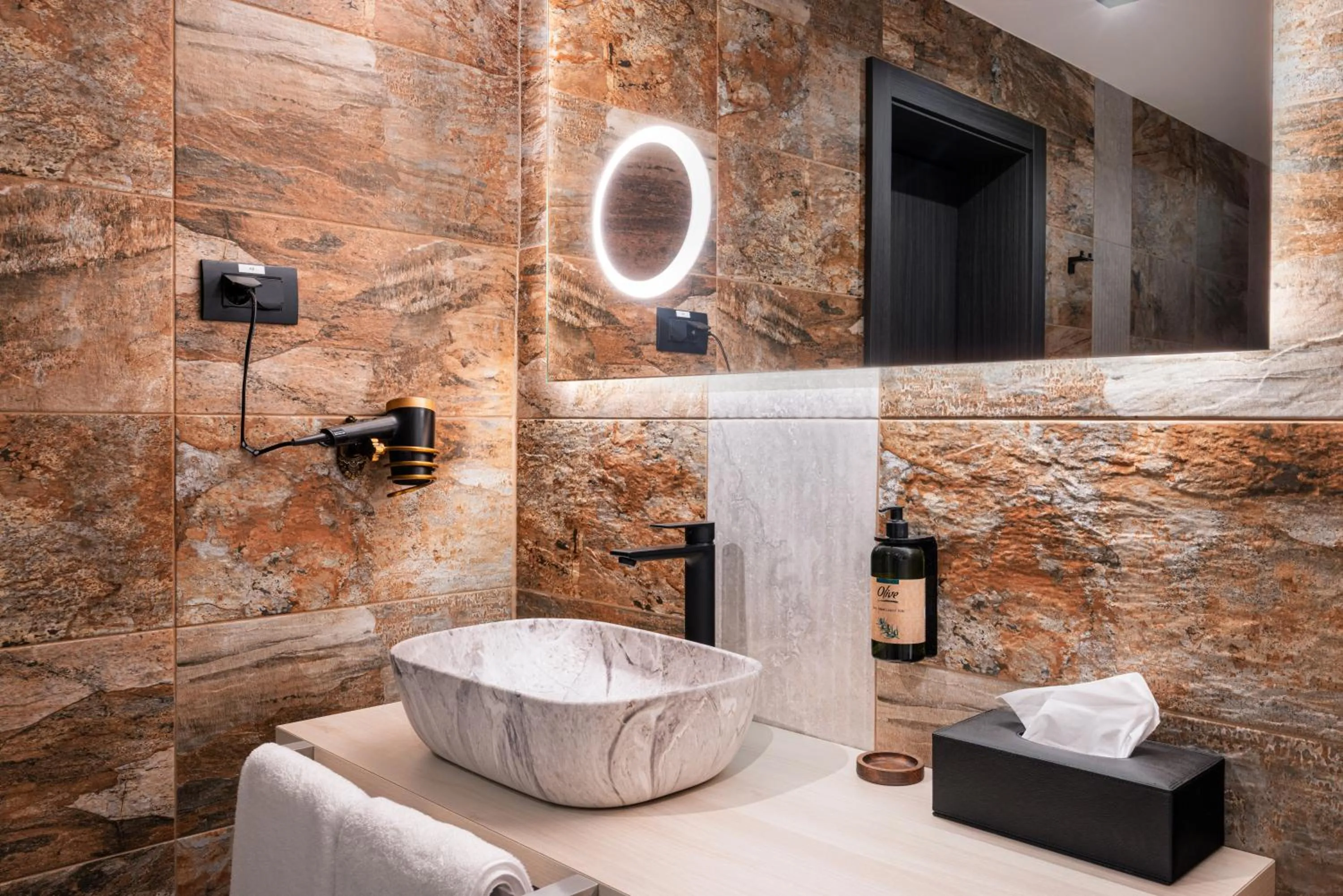 Bathroom in Hotel Julian Alps