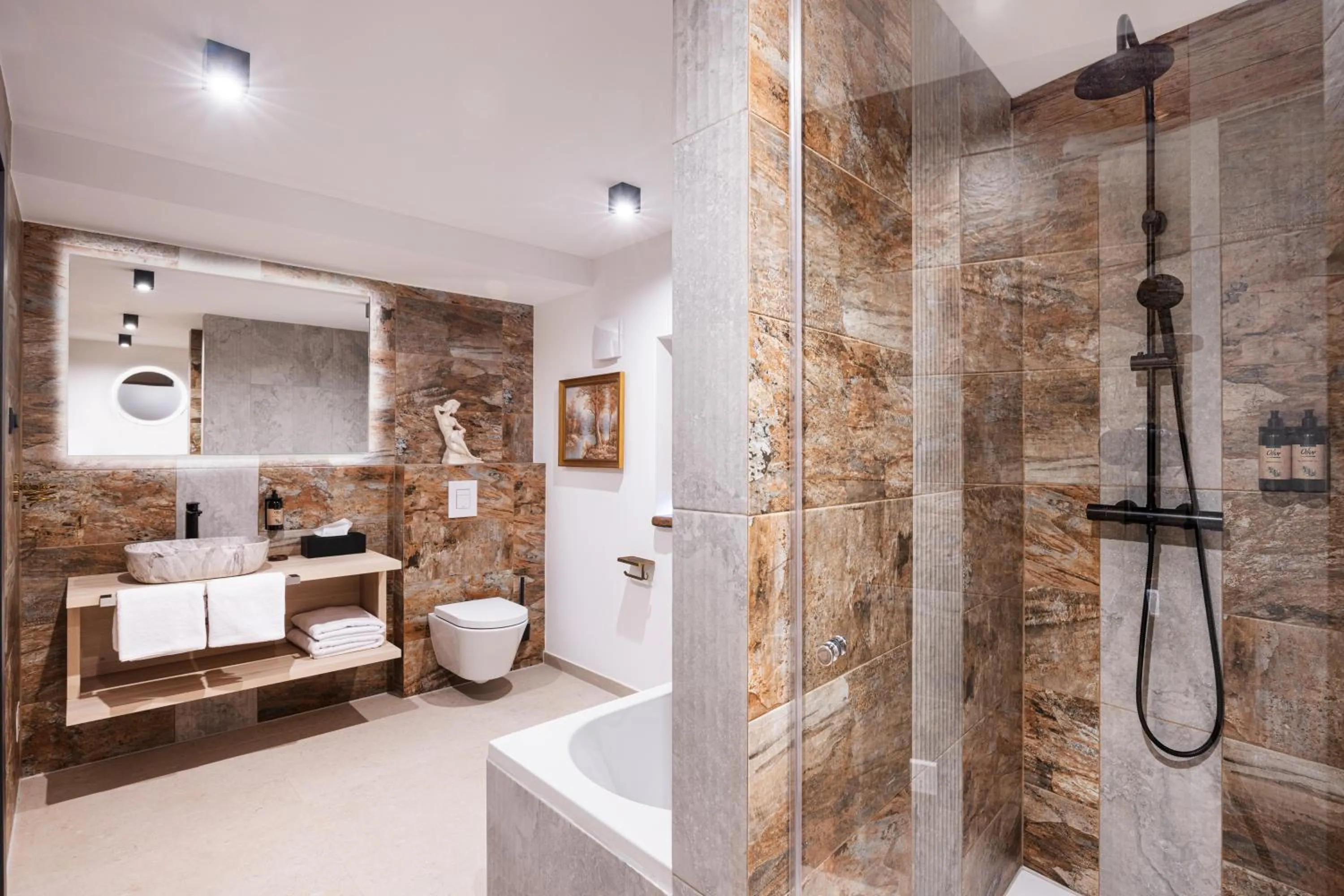 Shower in Hotel Julian Alps