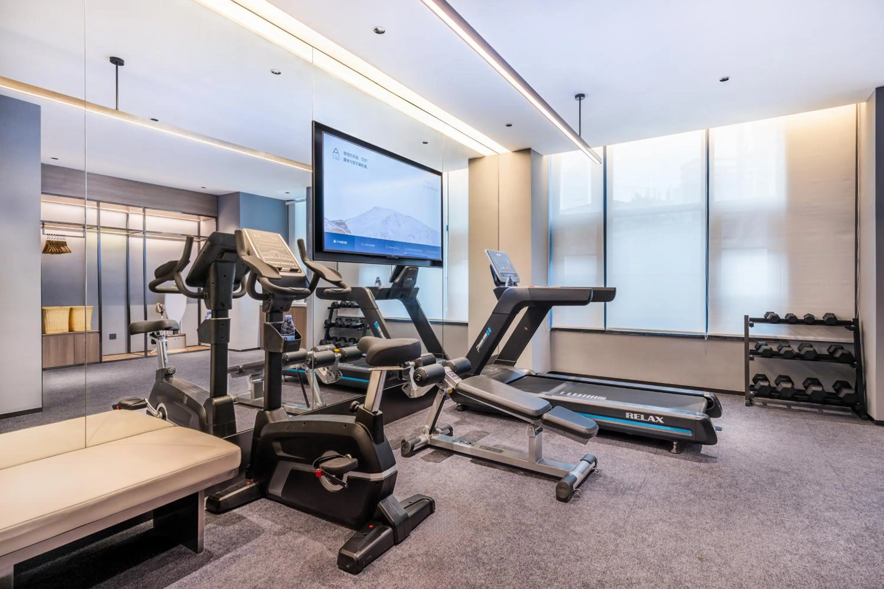 Fitness centre/facilities in Atour Hotel Dongguan Xiping Xindi Center