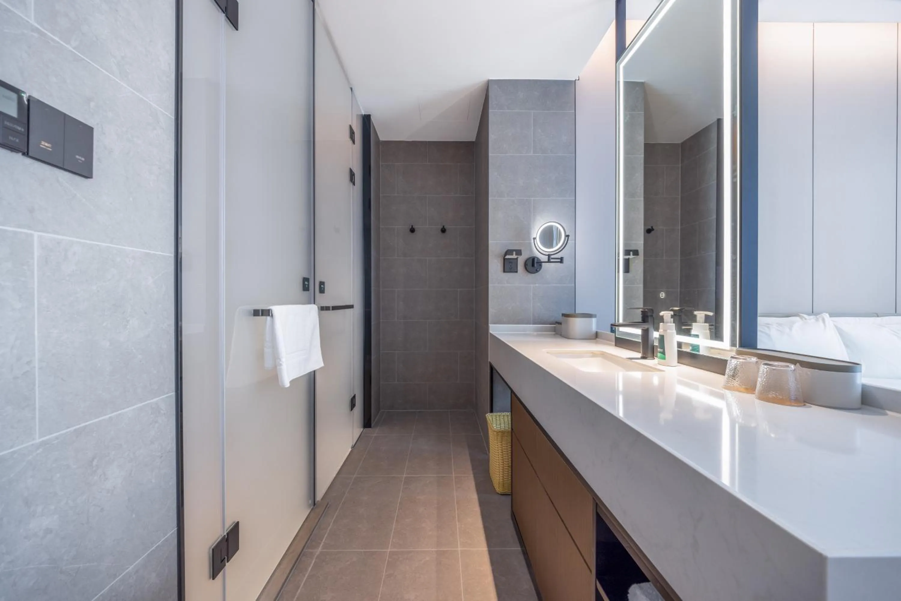 Toilet in Atour Hotel Dongguan Xiping Xindi Center