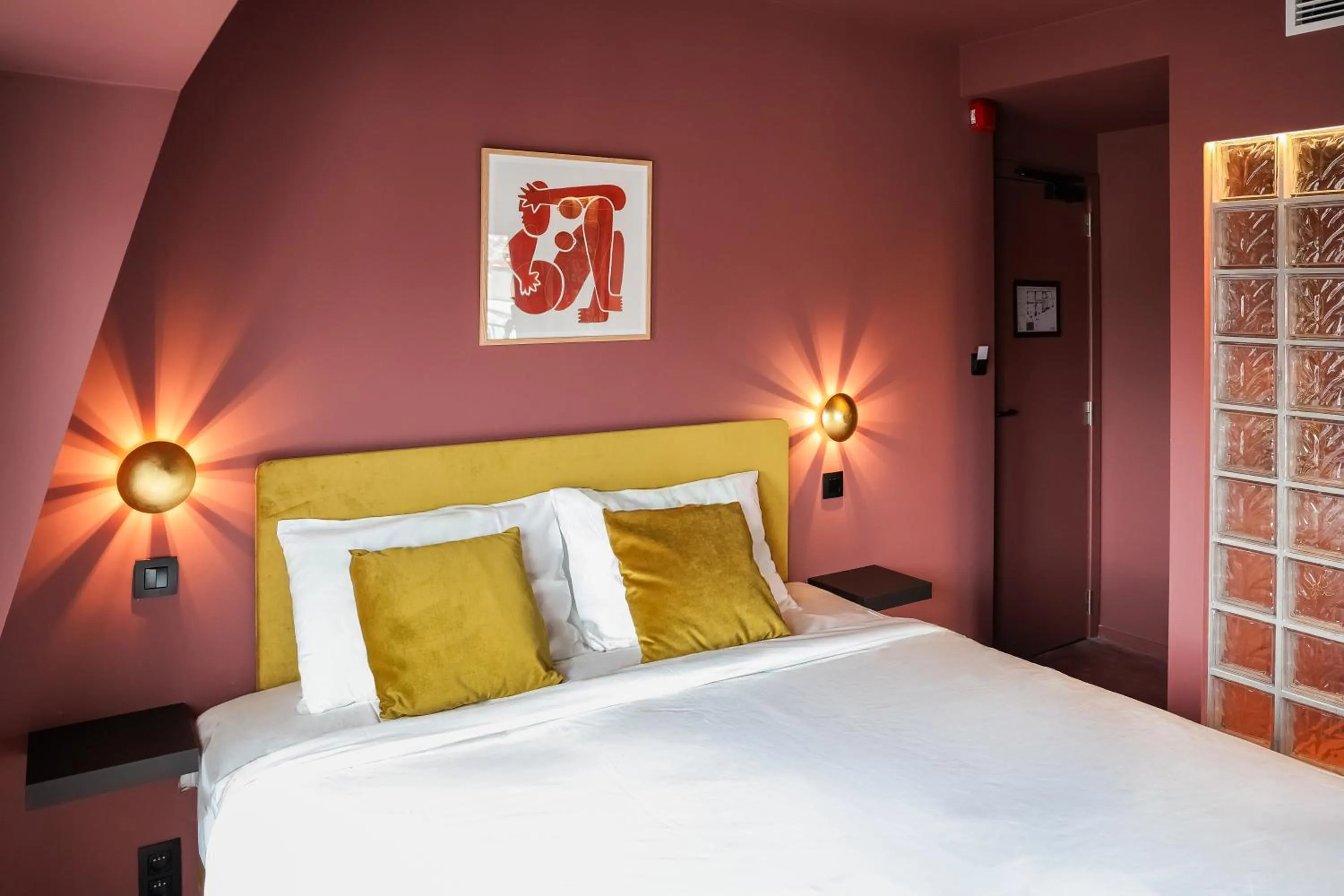 Bedroom, Bed in The Mila Hotel