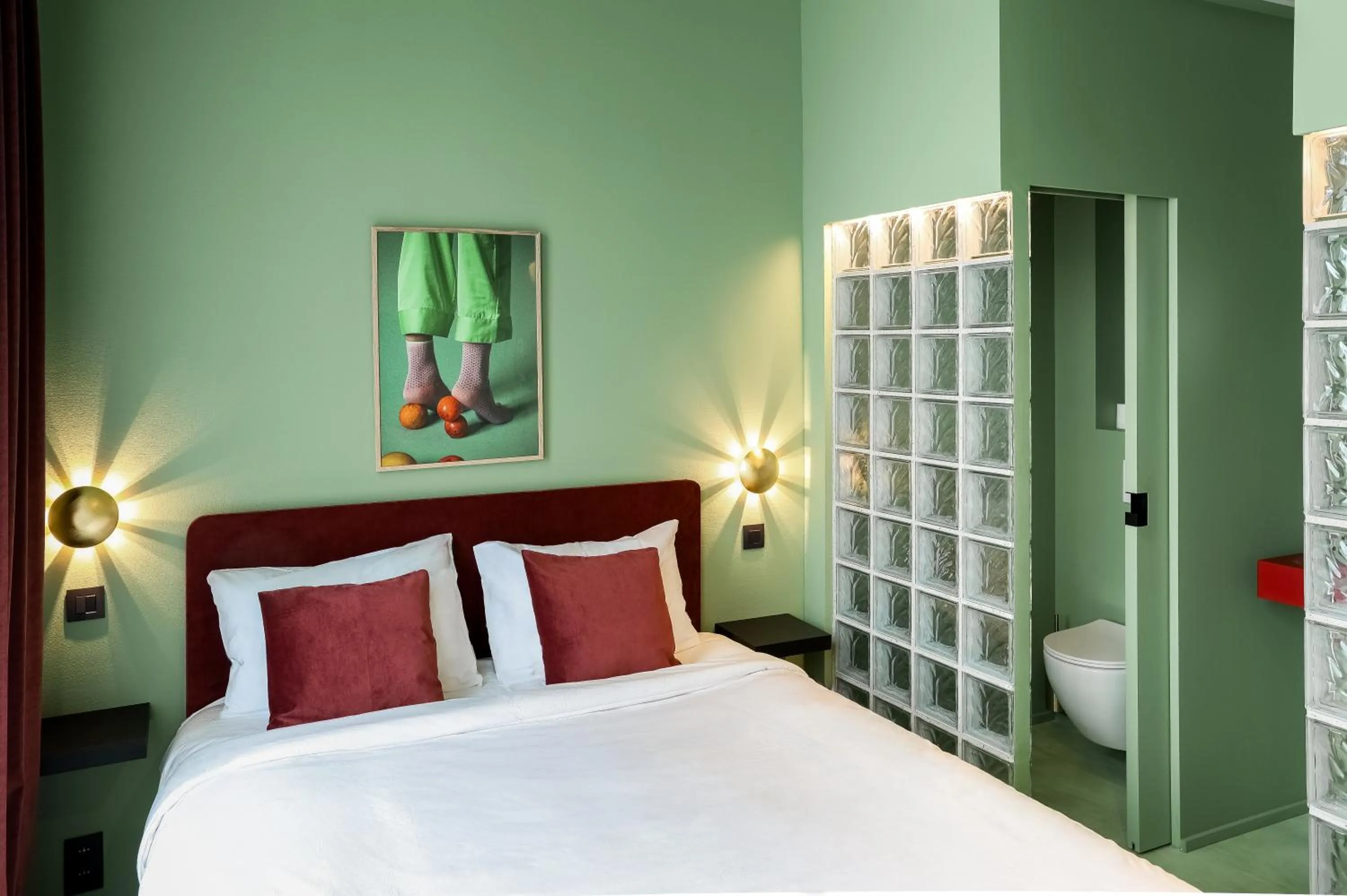 Bed in The Mila Hotel