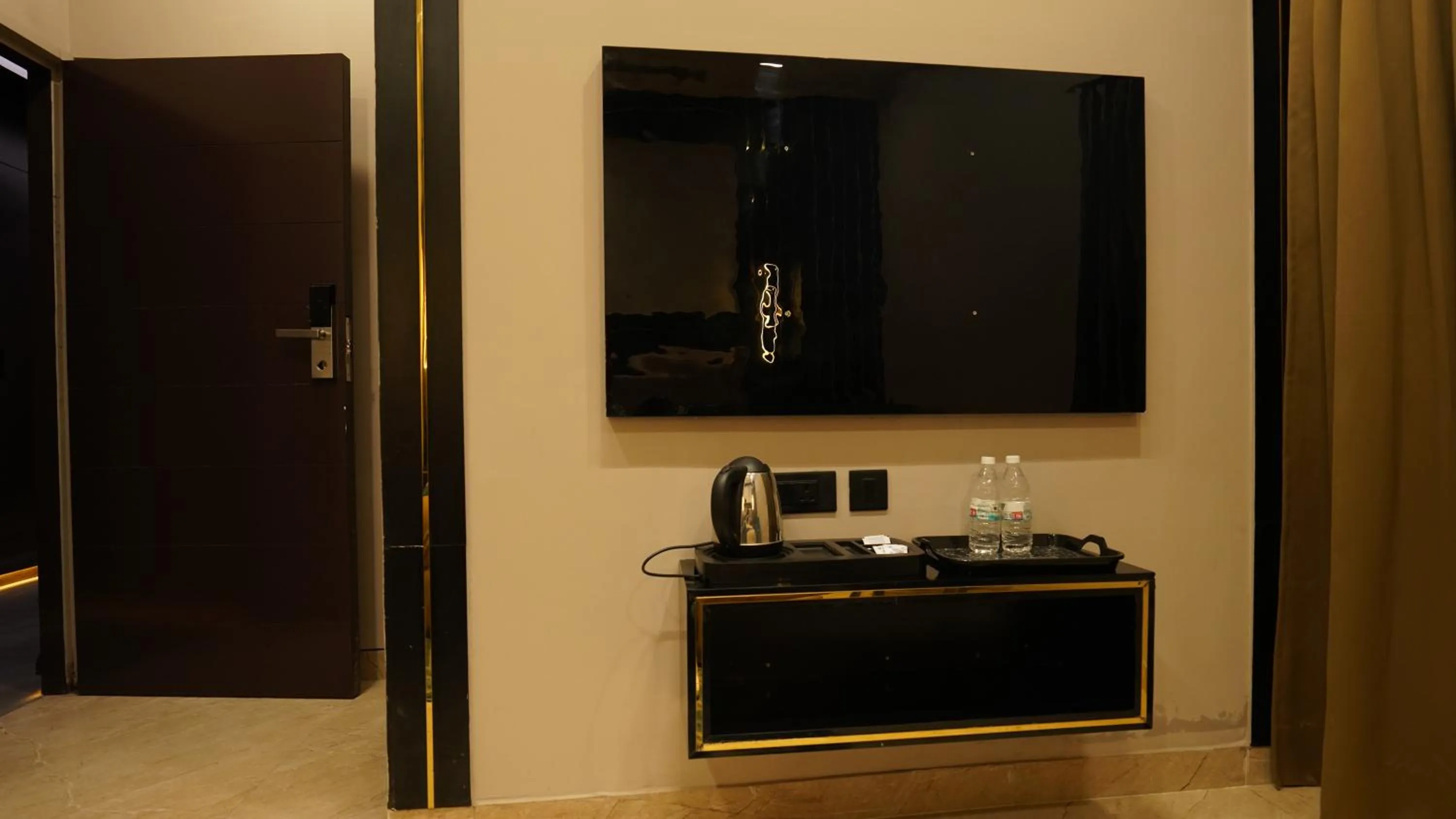 TV and multimedia in Aquila Grand Suites - Noida Sector 136