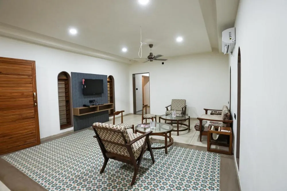 Seating area in Le Casa Lion Resort A Premium Resort In Sasan Gir