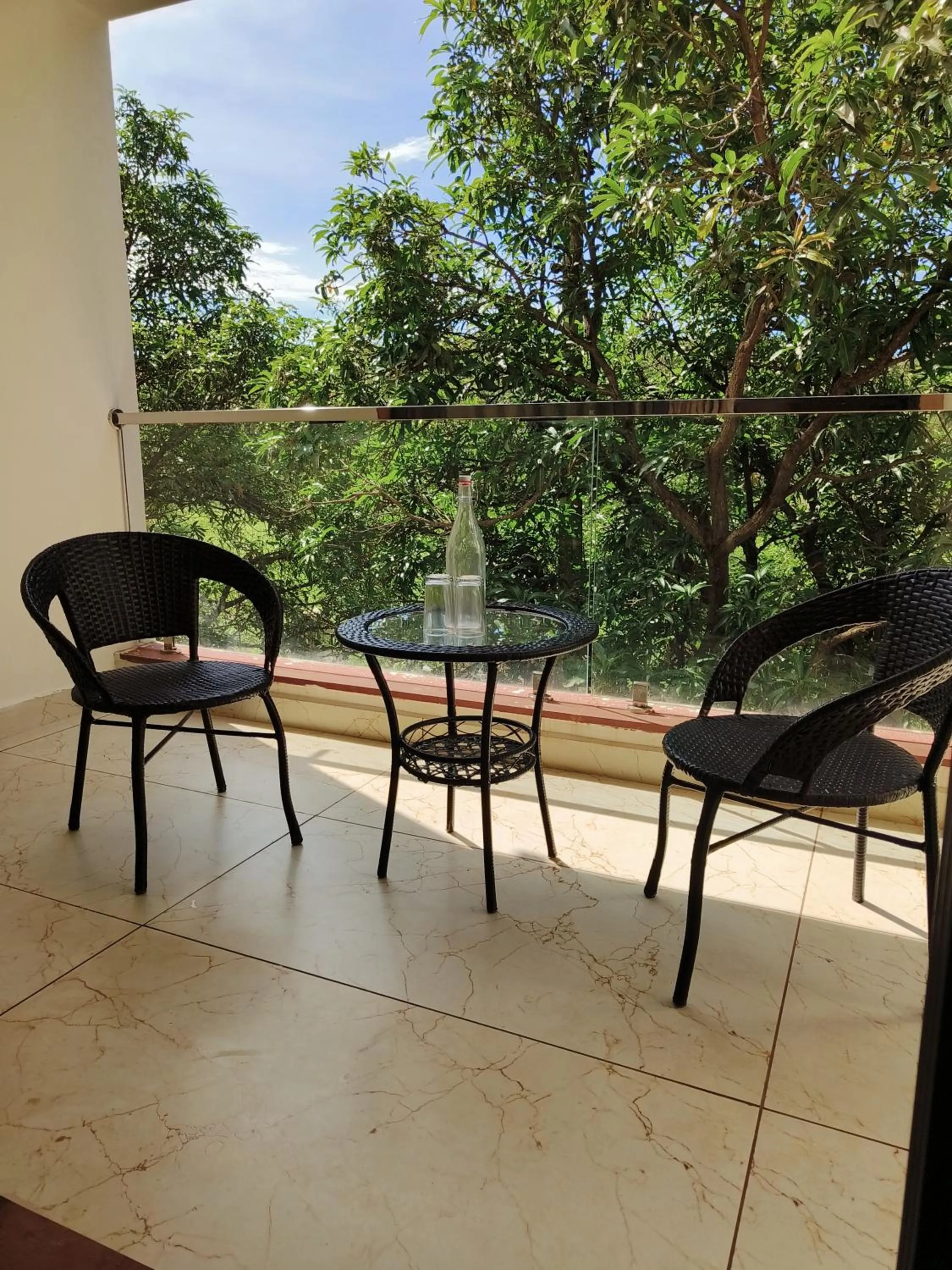 Seating area in Le Casa Lion Resort A Premium Resort In Sasan Gir