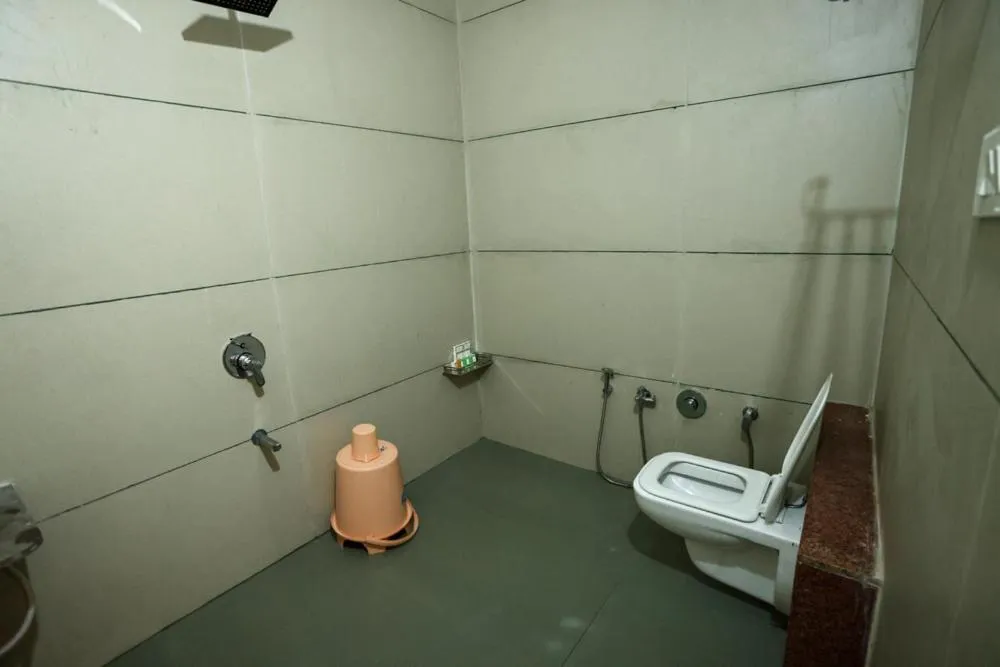 Bathroom in Le Casa Lion Resort A Premium Resort In Sasan Gir