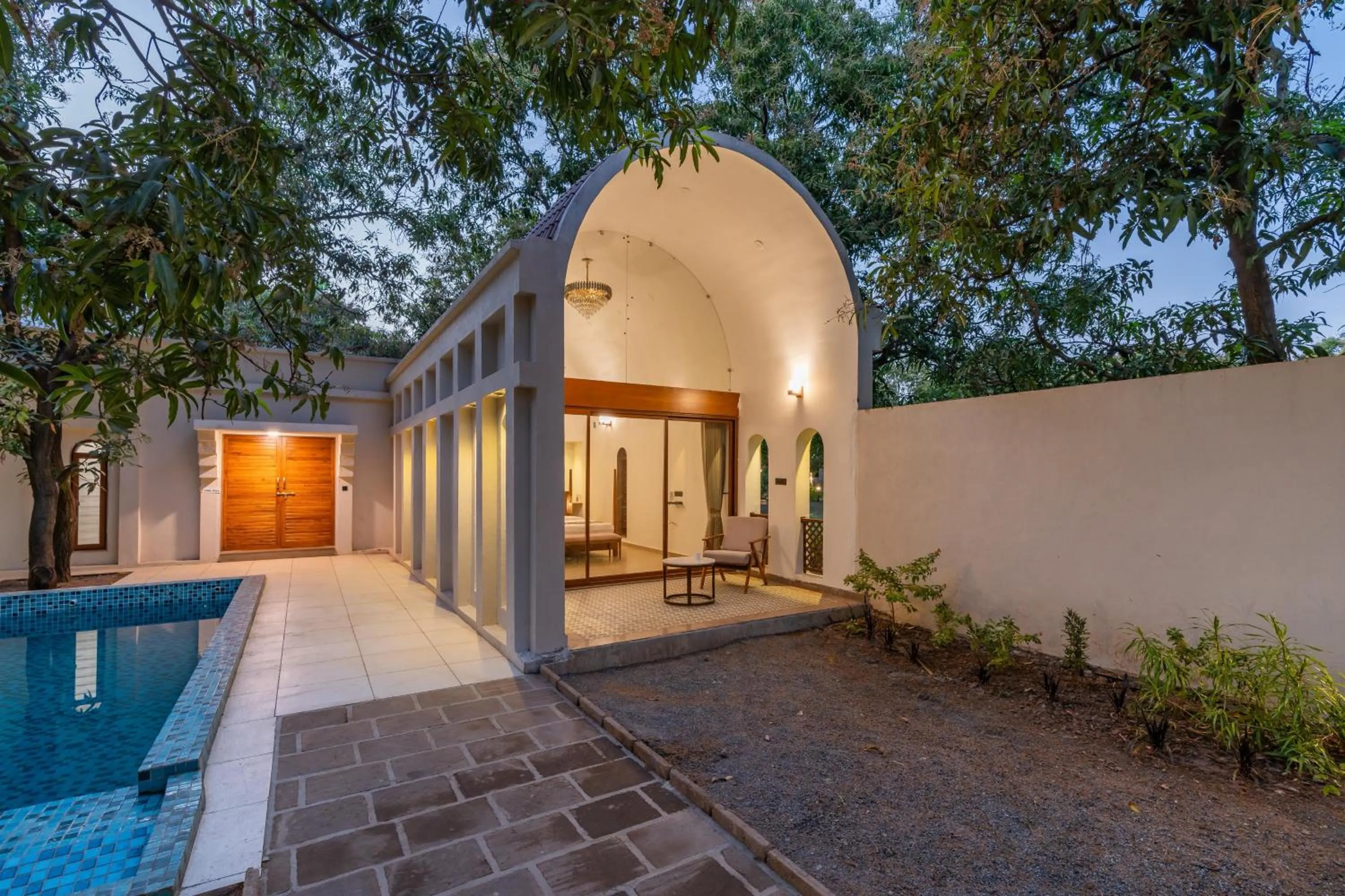 Swimming pool in Le Casa Lion Resort A Premium Resort In Sasan Gir