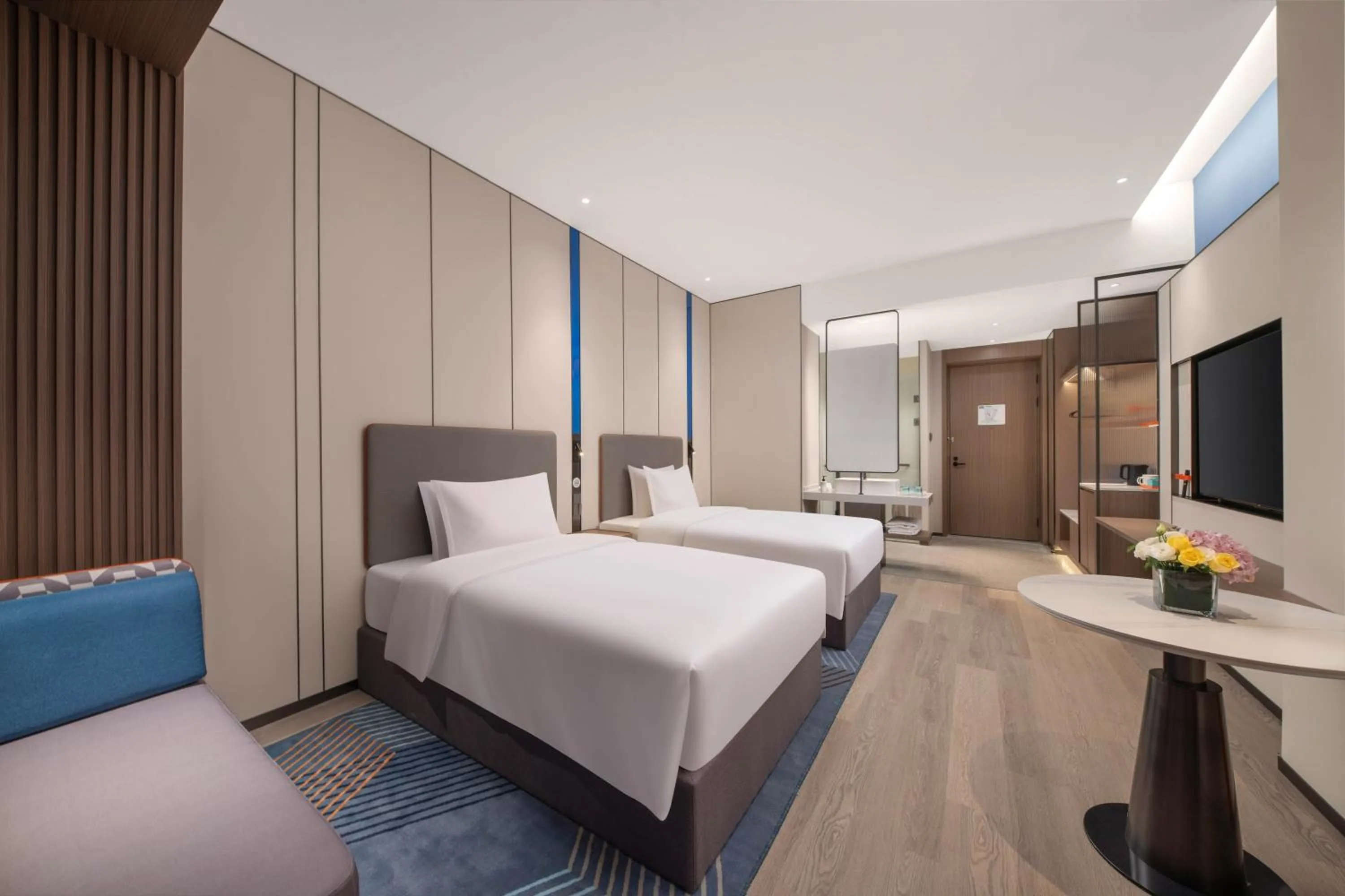 Bed in Holiday Inn Express Hai'an Railway Station by IHG