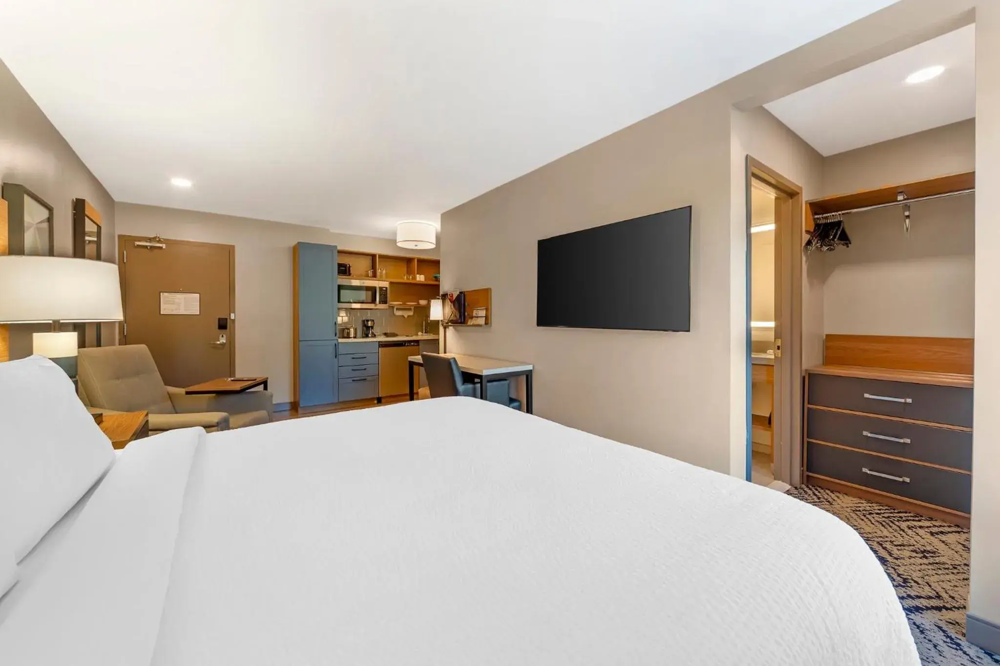 King Studio Suite in Candlewood Suites Lawrenceville - Princeton by IHG King Studio Suite in Candlewood Suites Lawrenceville - Princeton by IHG