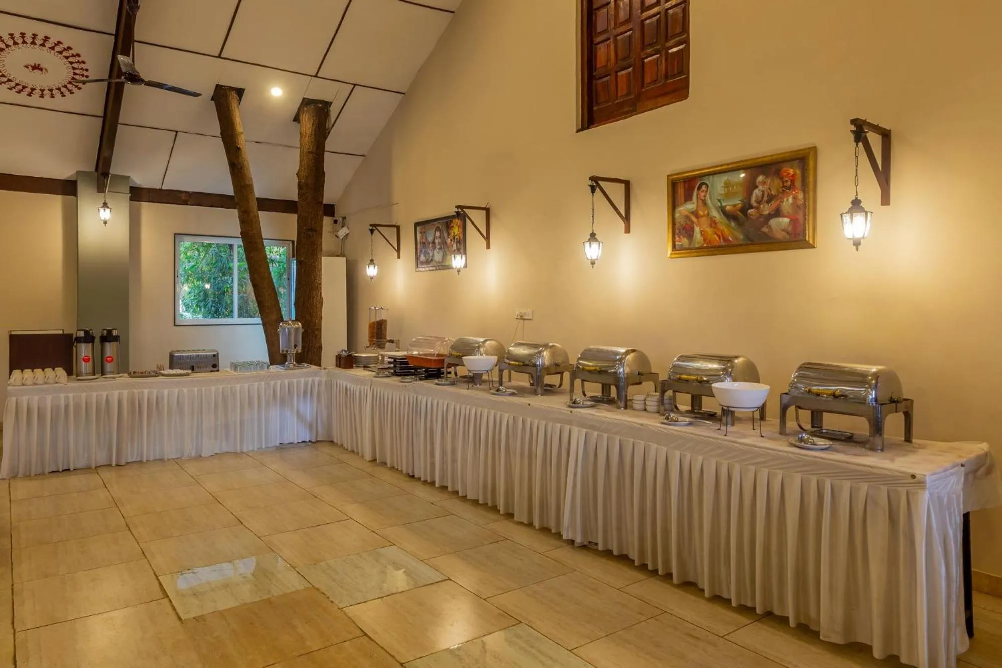 Restaurant/places to eat in WilderNest Araanya by Vibescapes