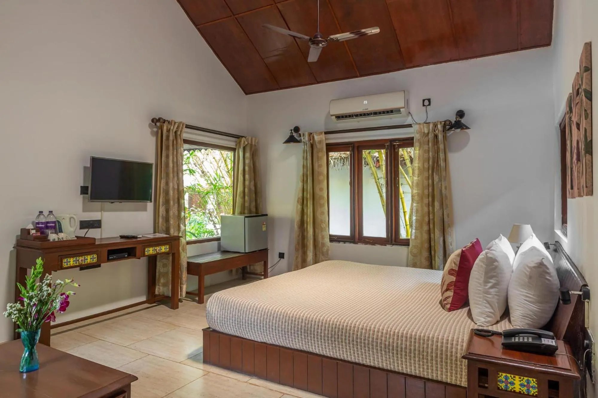 Bed in WilderNest Araanya by Vibescapes