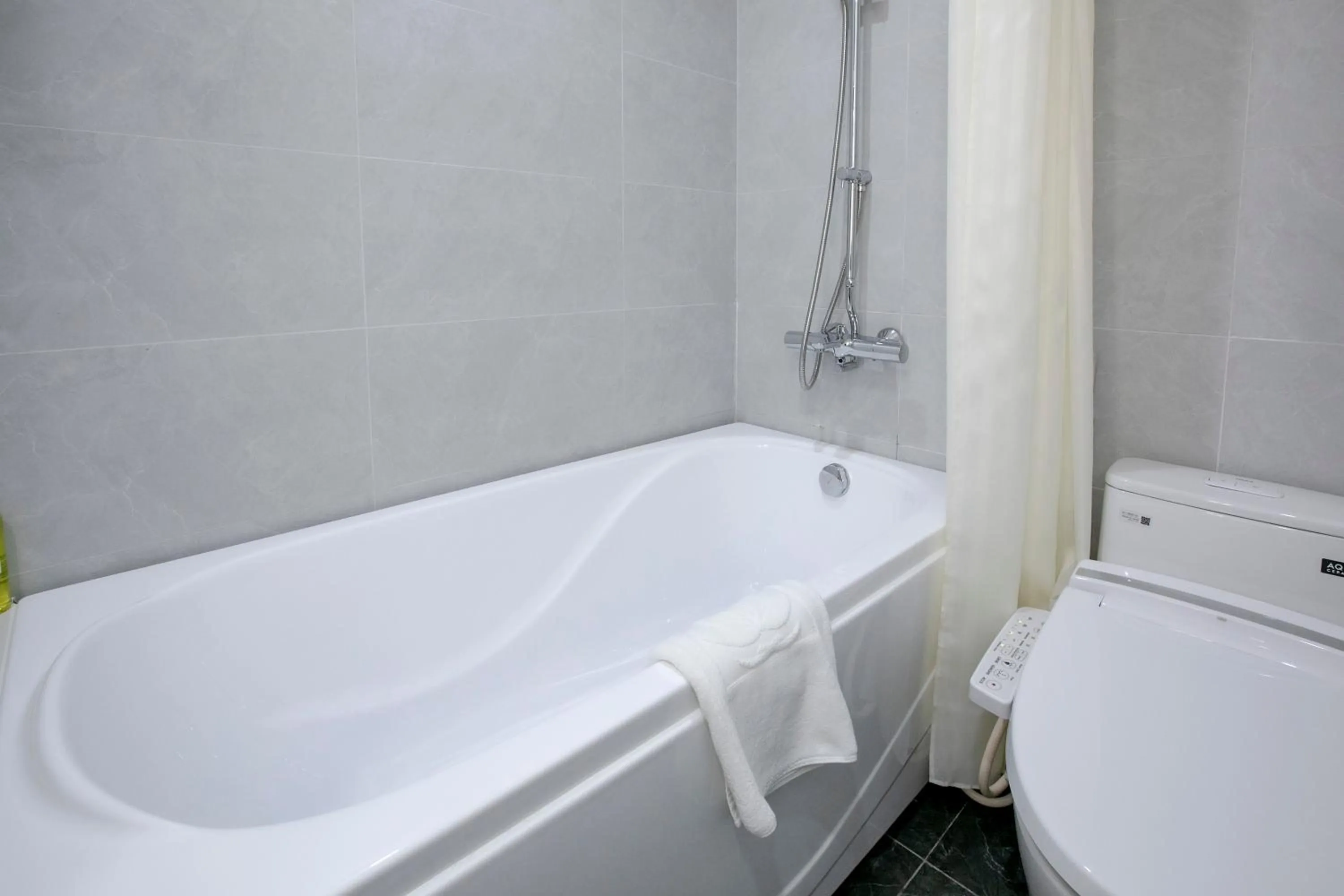 Reiwa Inn Apartment 80 Kim Ma Thuong