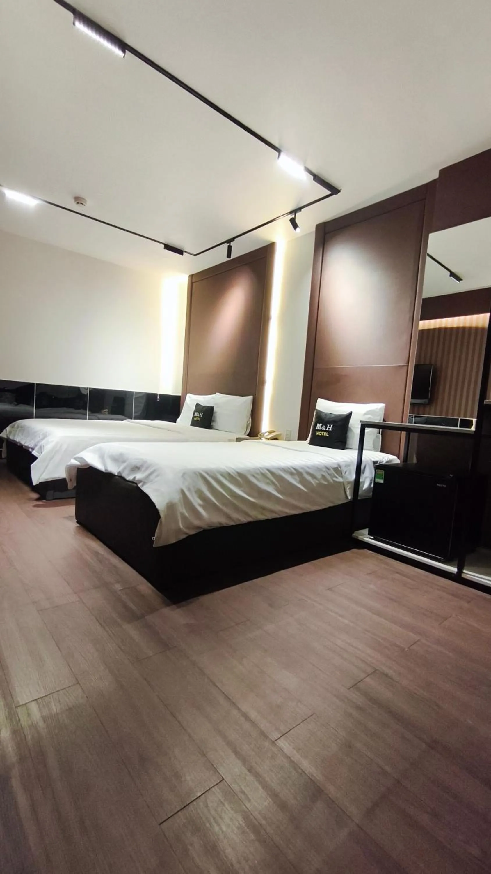 Triple Room in M&H Lux Hotel