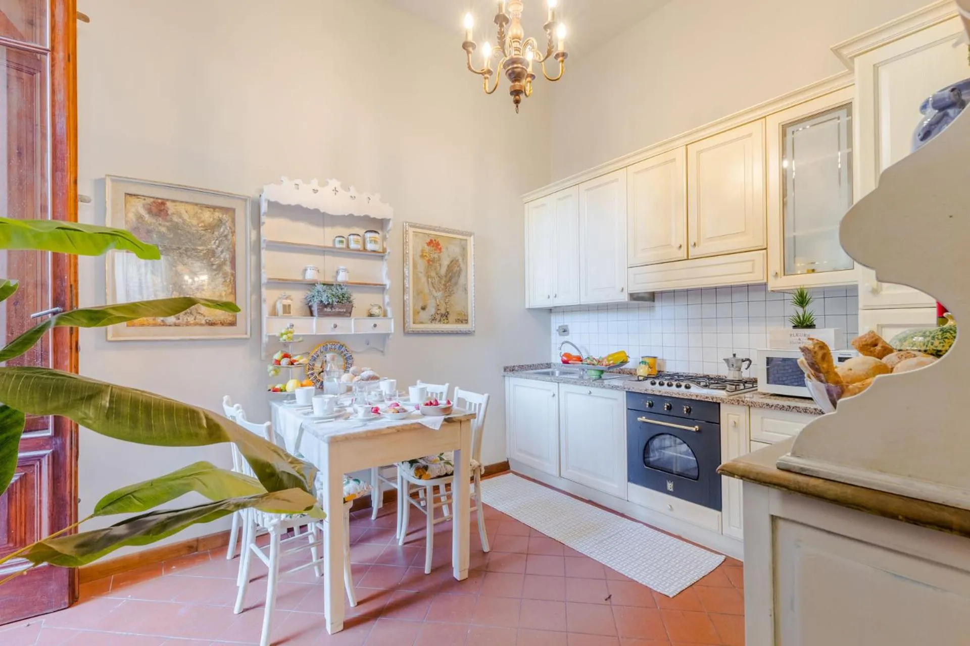 The Garden Along The Stream, romantic apartment Lucca