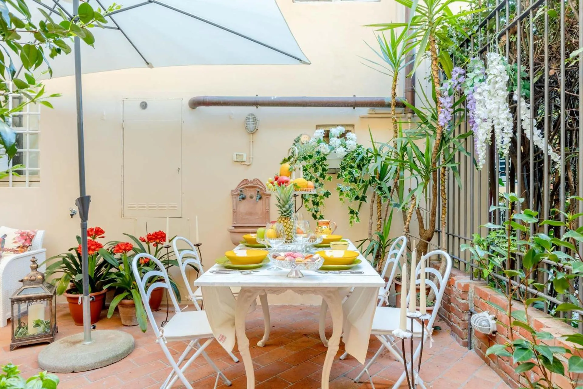 The Garden Along The Stream, romantic apartment Lucca