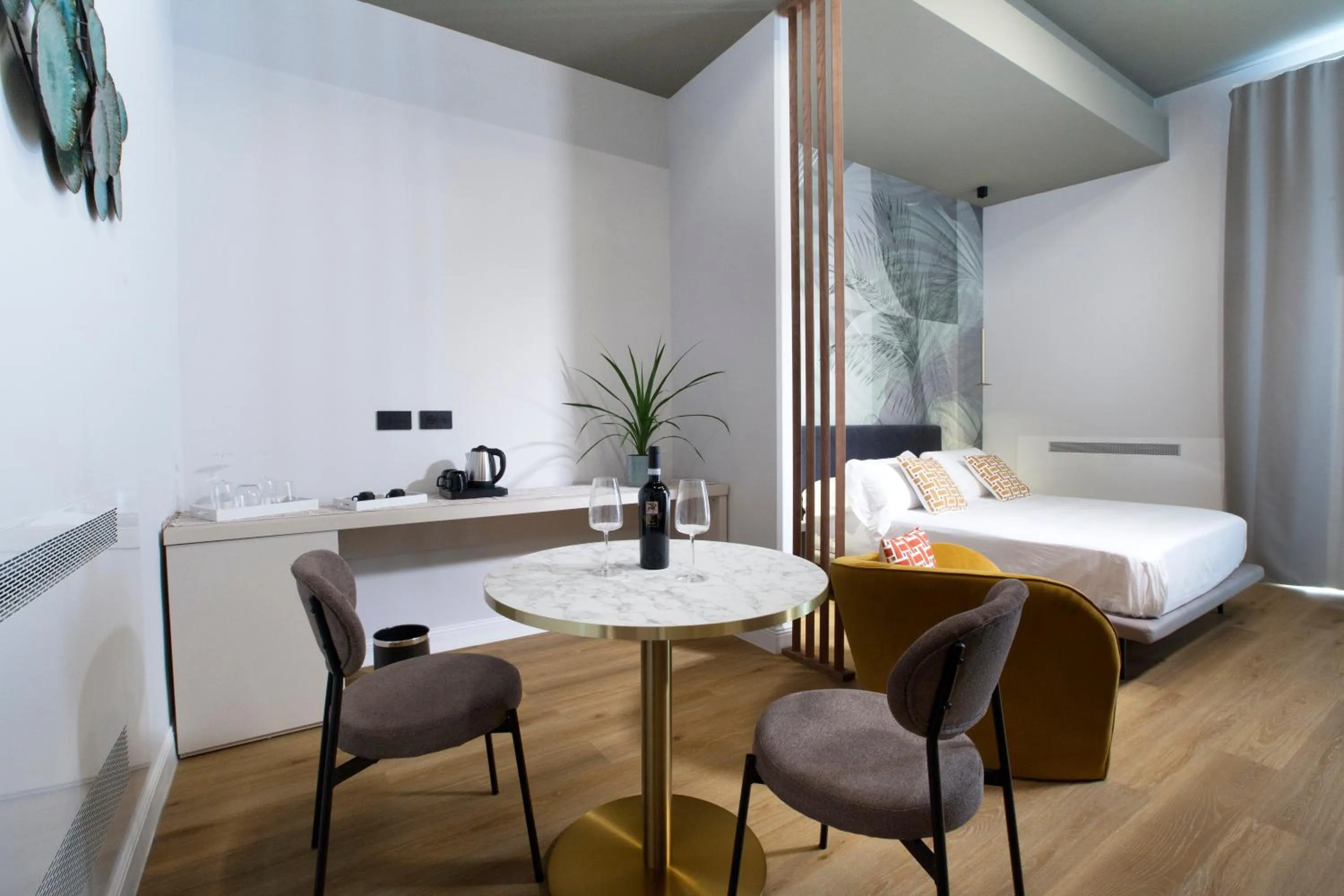 Bed in Vesuvius Palace Aparthotel