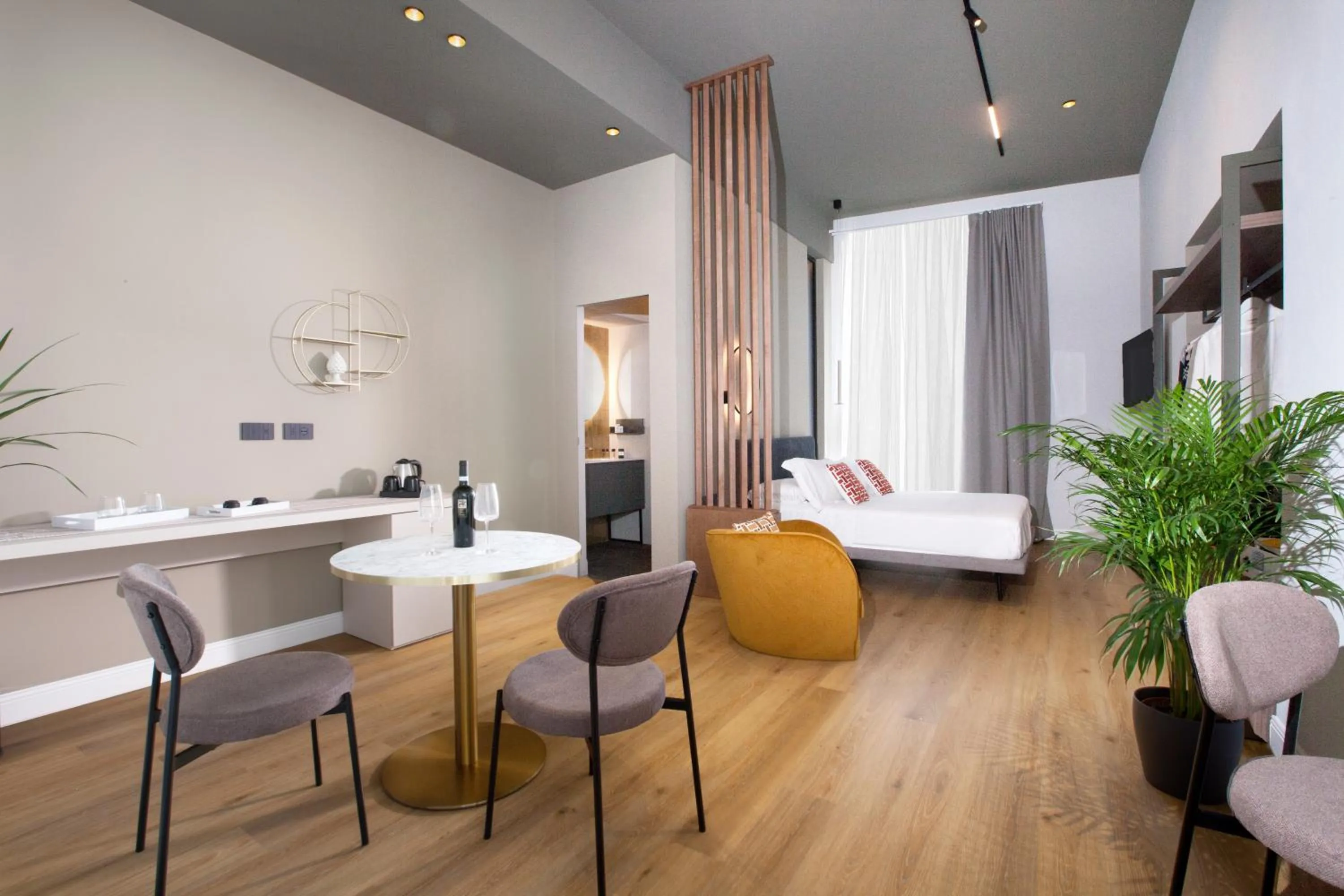 Bed in Vesuvius Palace Aparthotel