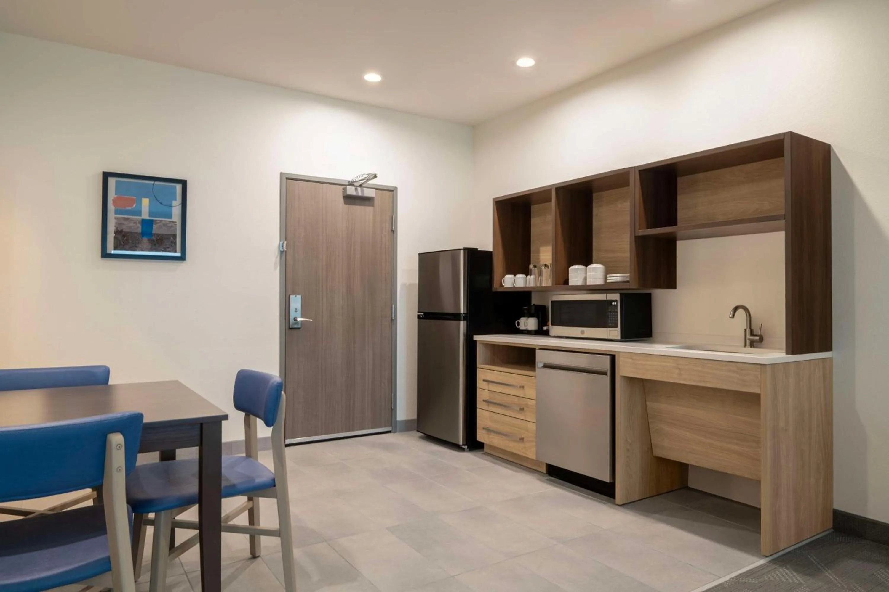 Kitchen or kitchenette in Home2 Suites By Hilton Jonesboro
