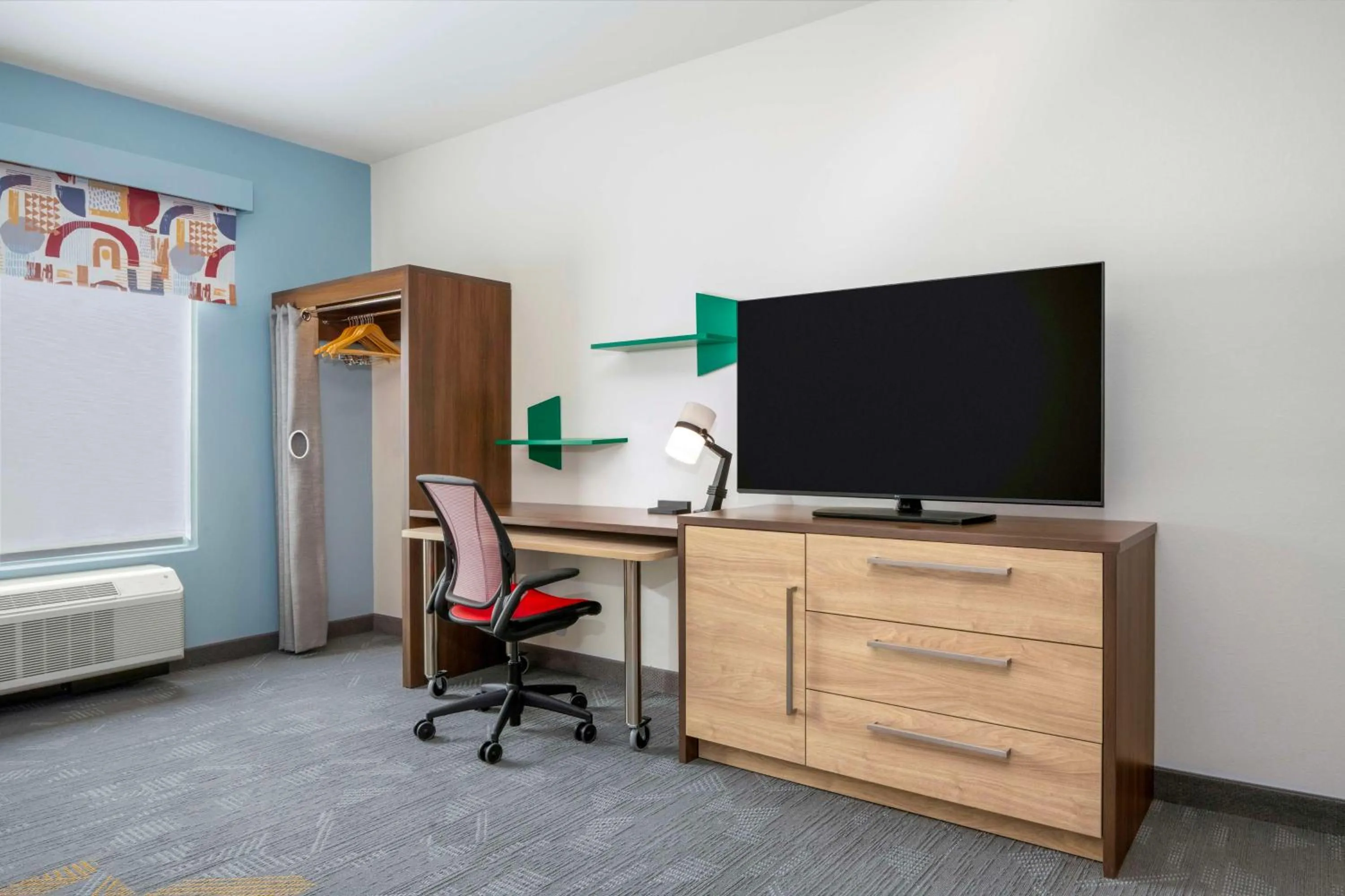 Bedroom in Home2 Suites By Hilton Jonesboro