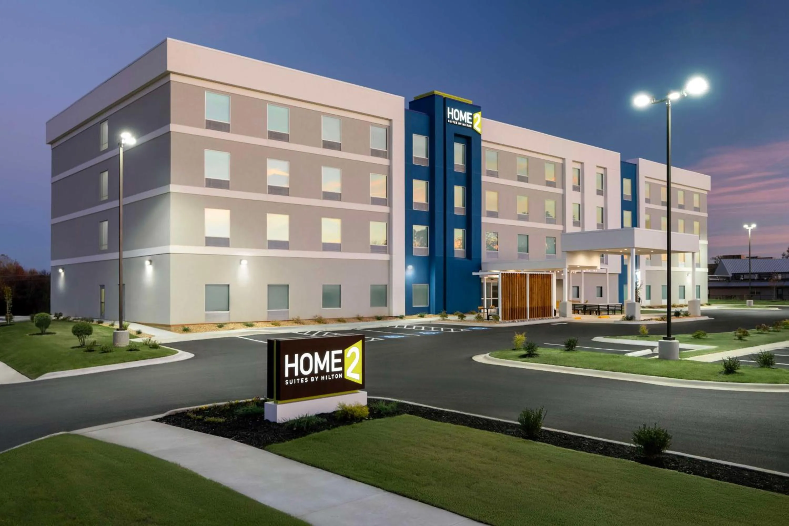 Property building in Home2 Suites By Hilton Jonesboro