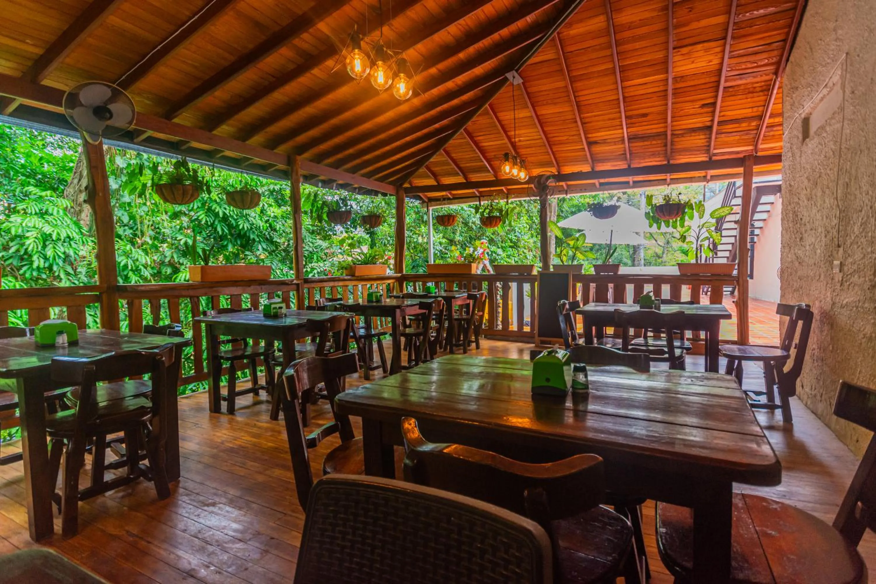 Restaurant/places to eat in Hotel Tropical San Jeronimo