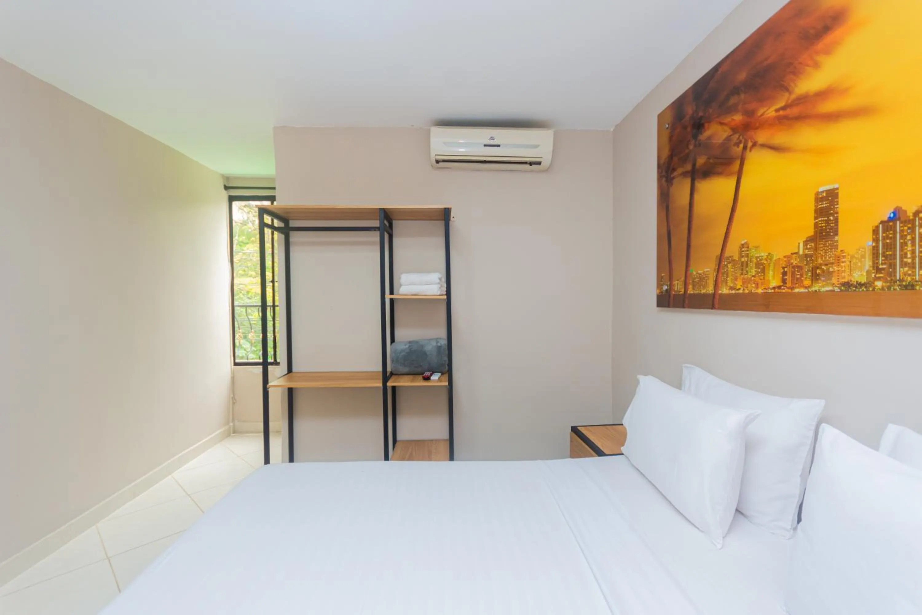 Photo of the whole room, Bed in Hotel Tropical San Jeronimo