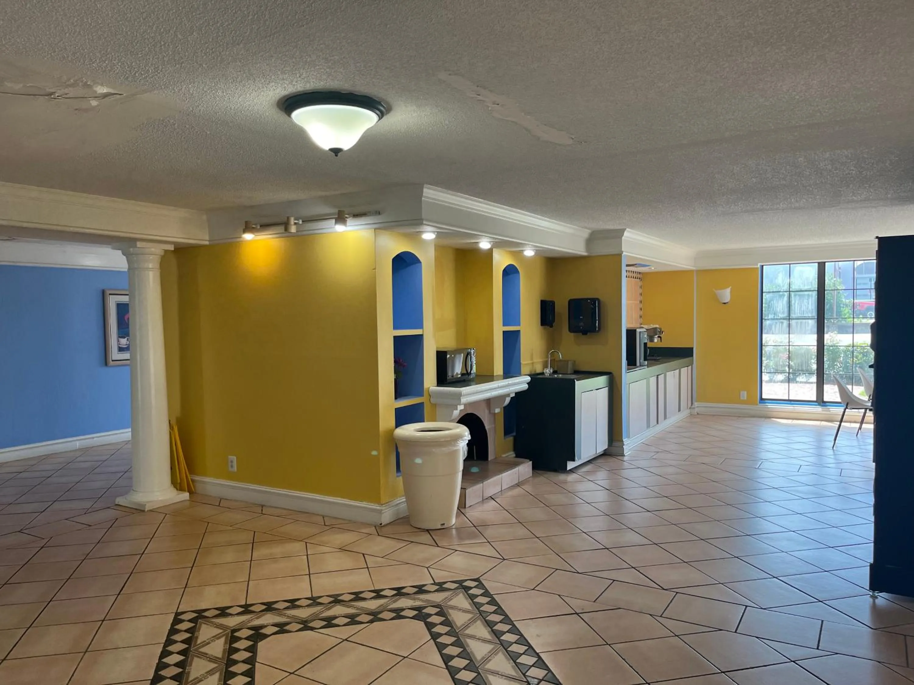 Studio 6 Huntsville, AL University Drive