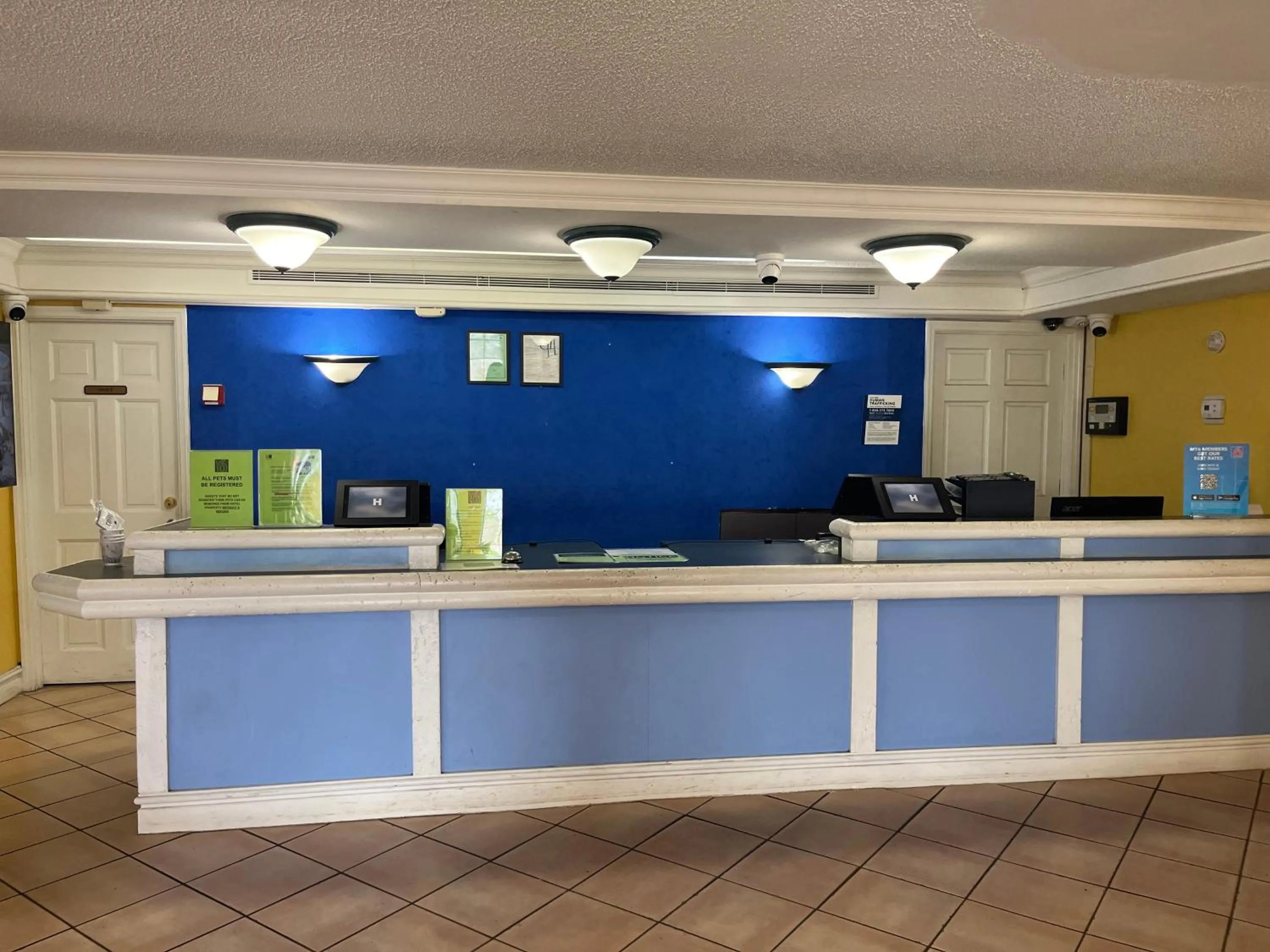 Studio 6 Huntsville, AL University Drive