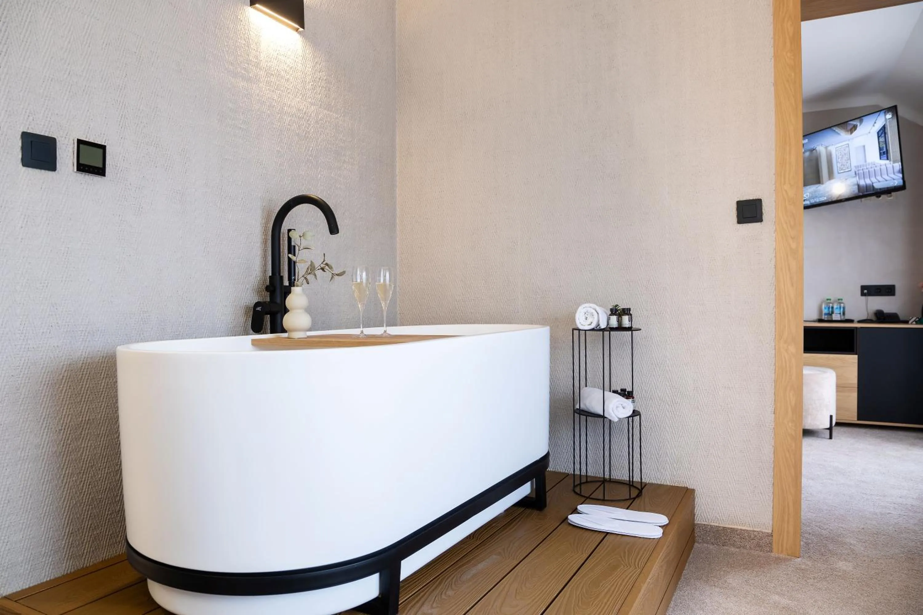 Bath in AMAR Design Hotel by HMG