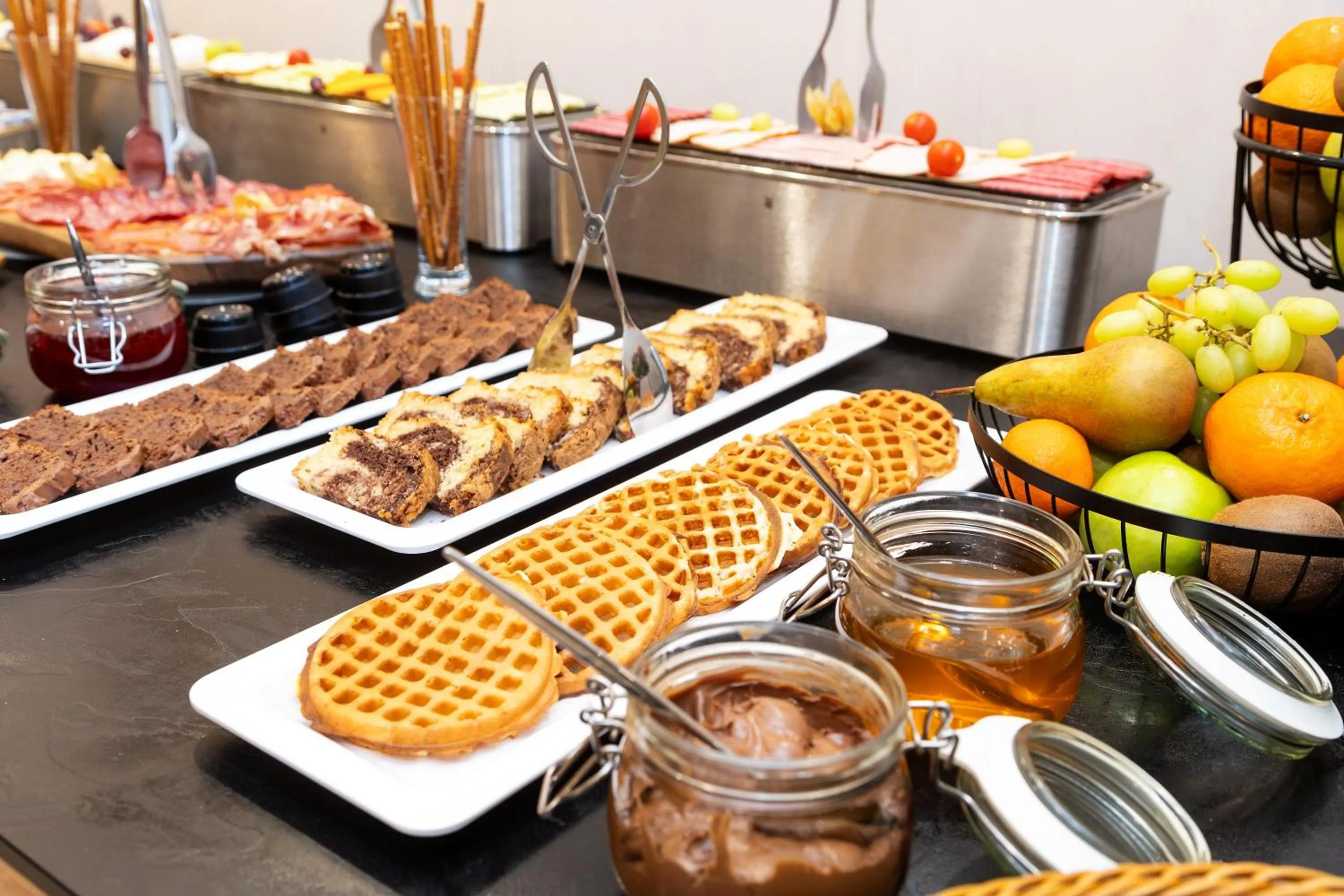 Breakfast in AMAR Design Hotel by HMG