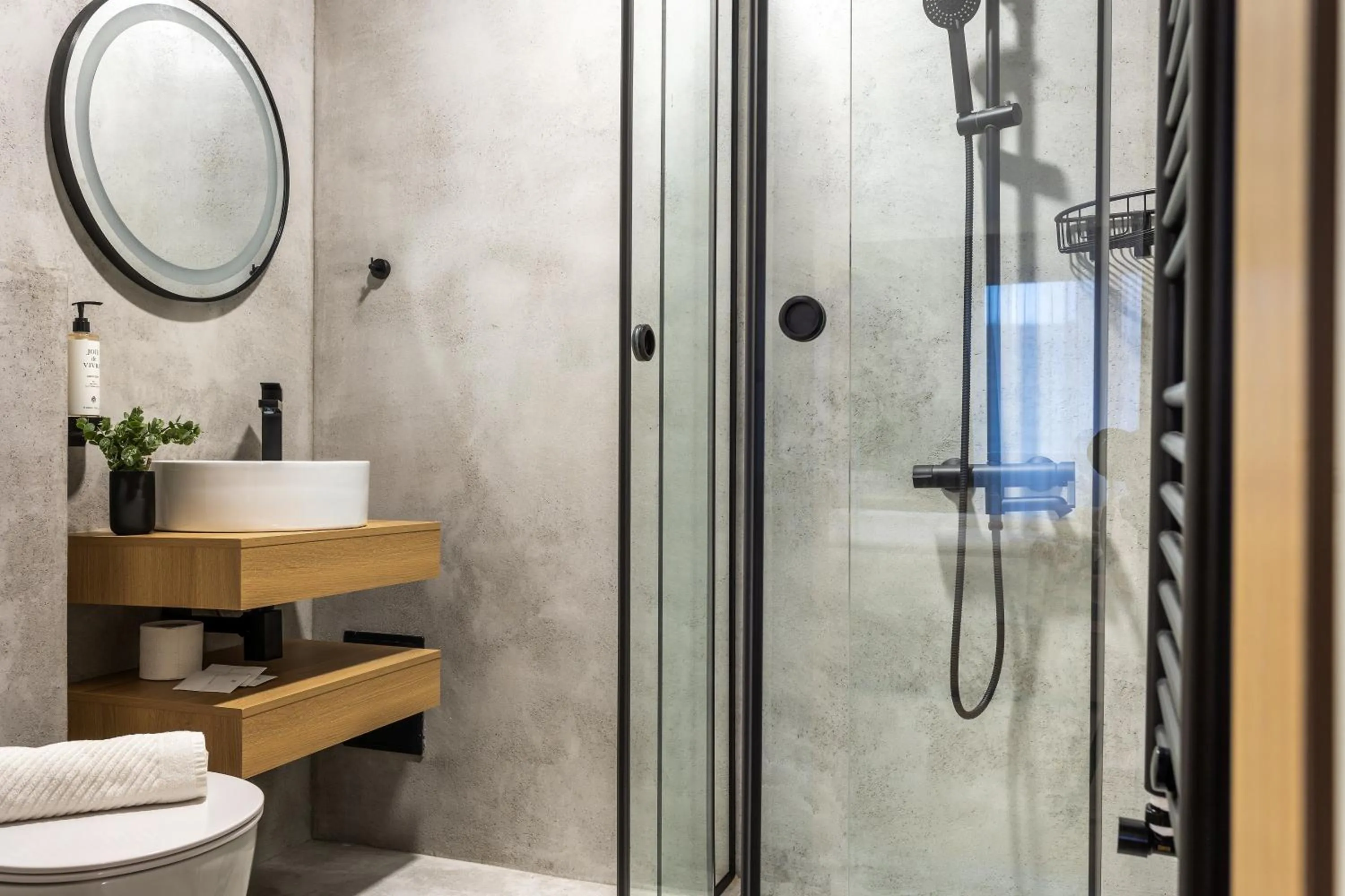 Bathroom in AMAR Design Hotel by HMG