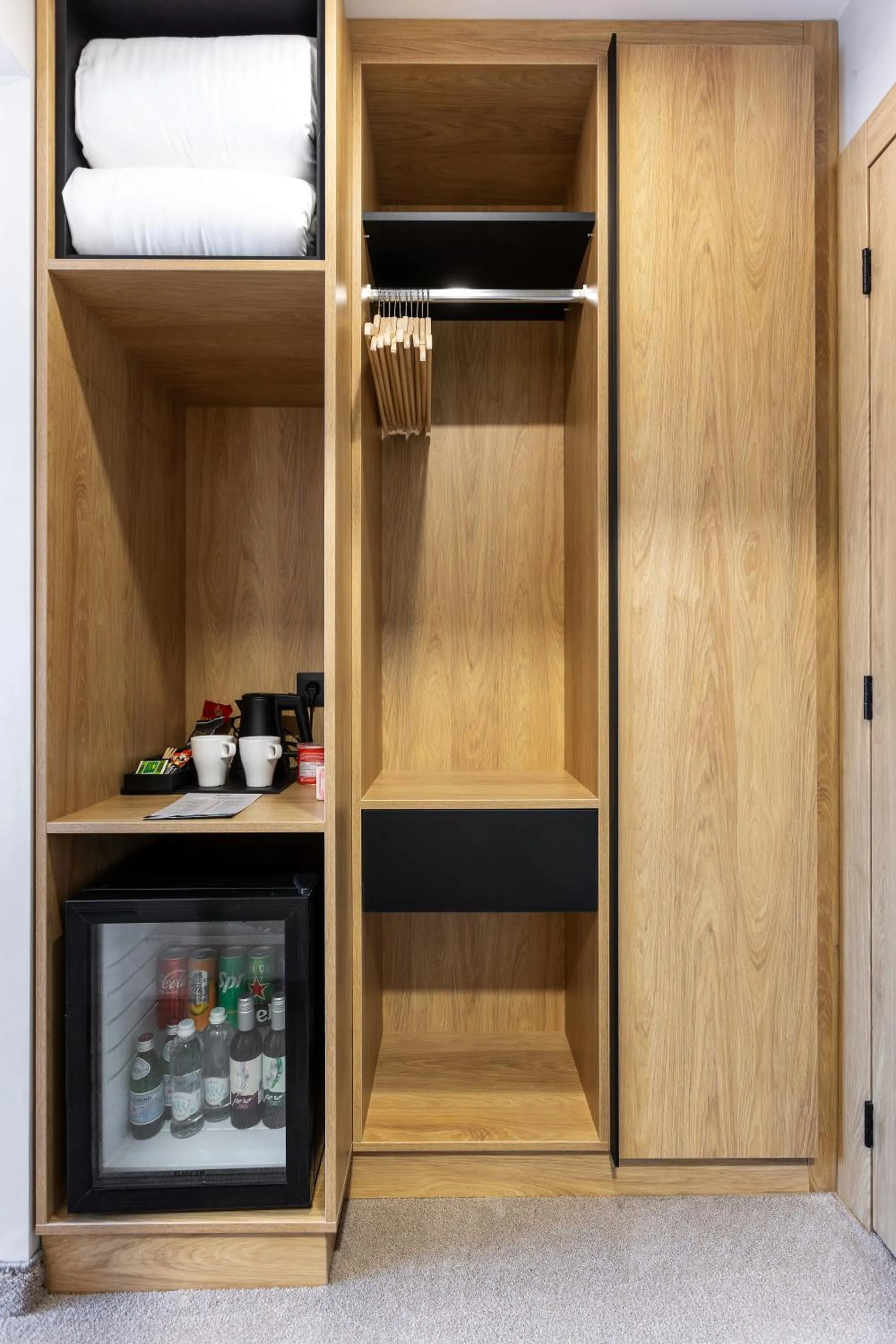 minibar in AMAR Design Hotel by HMG