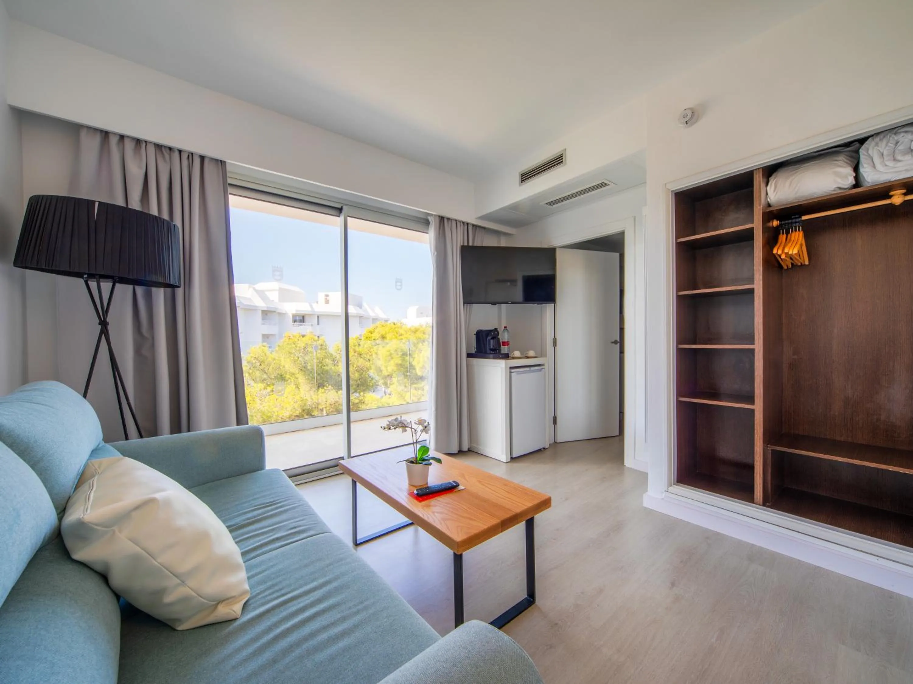 Living room in Playa Esperanza Resort Affiliated by Meliá