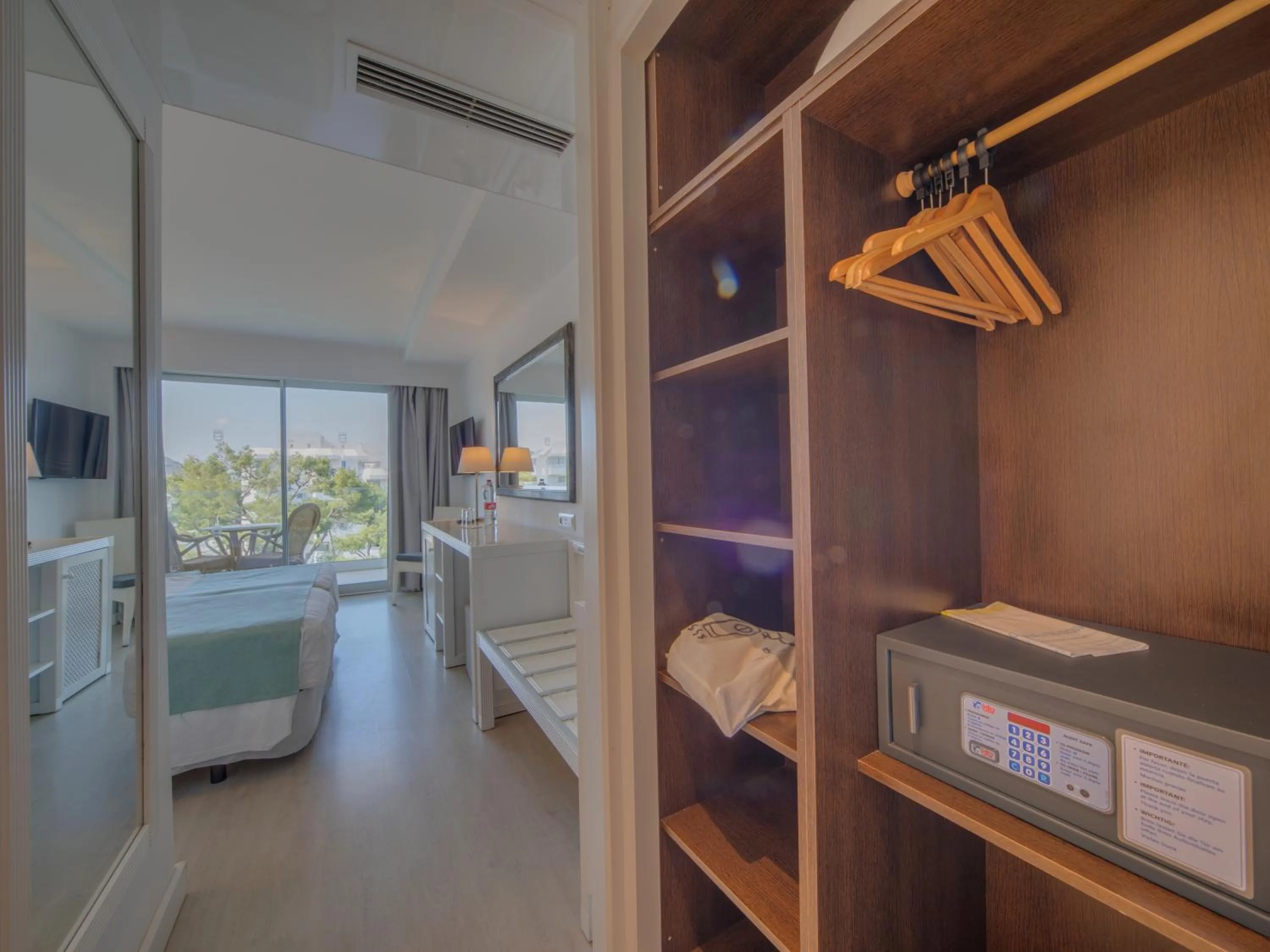 Photo of the whole room, Bed in Playa Esperanza Resort Affiliated by Meliá