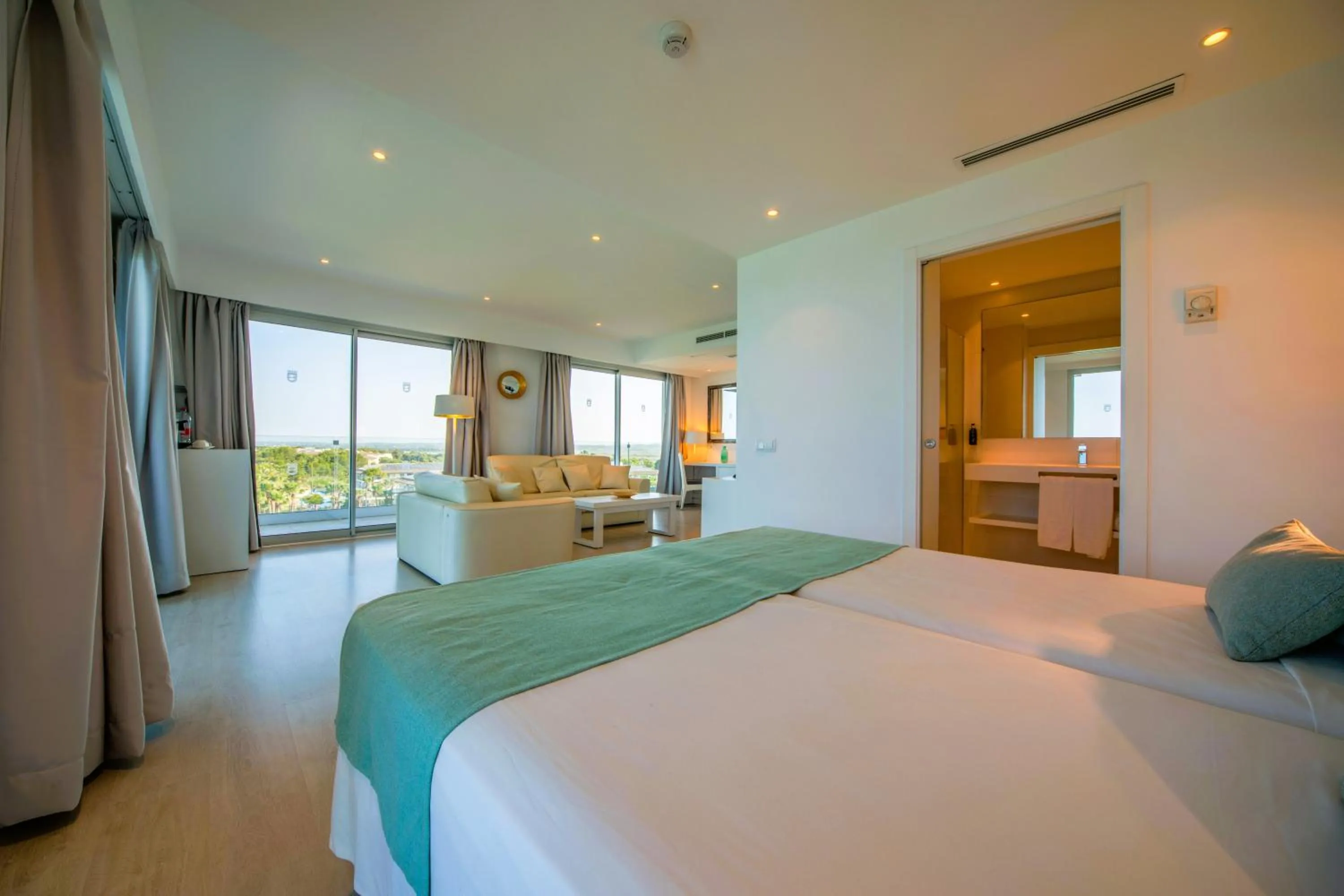 Photo of the whole room, Bed in Playa Esperanza Resort Affiliated by Meliá