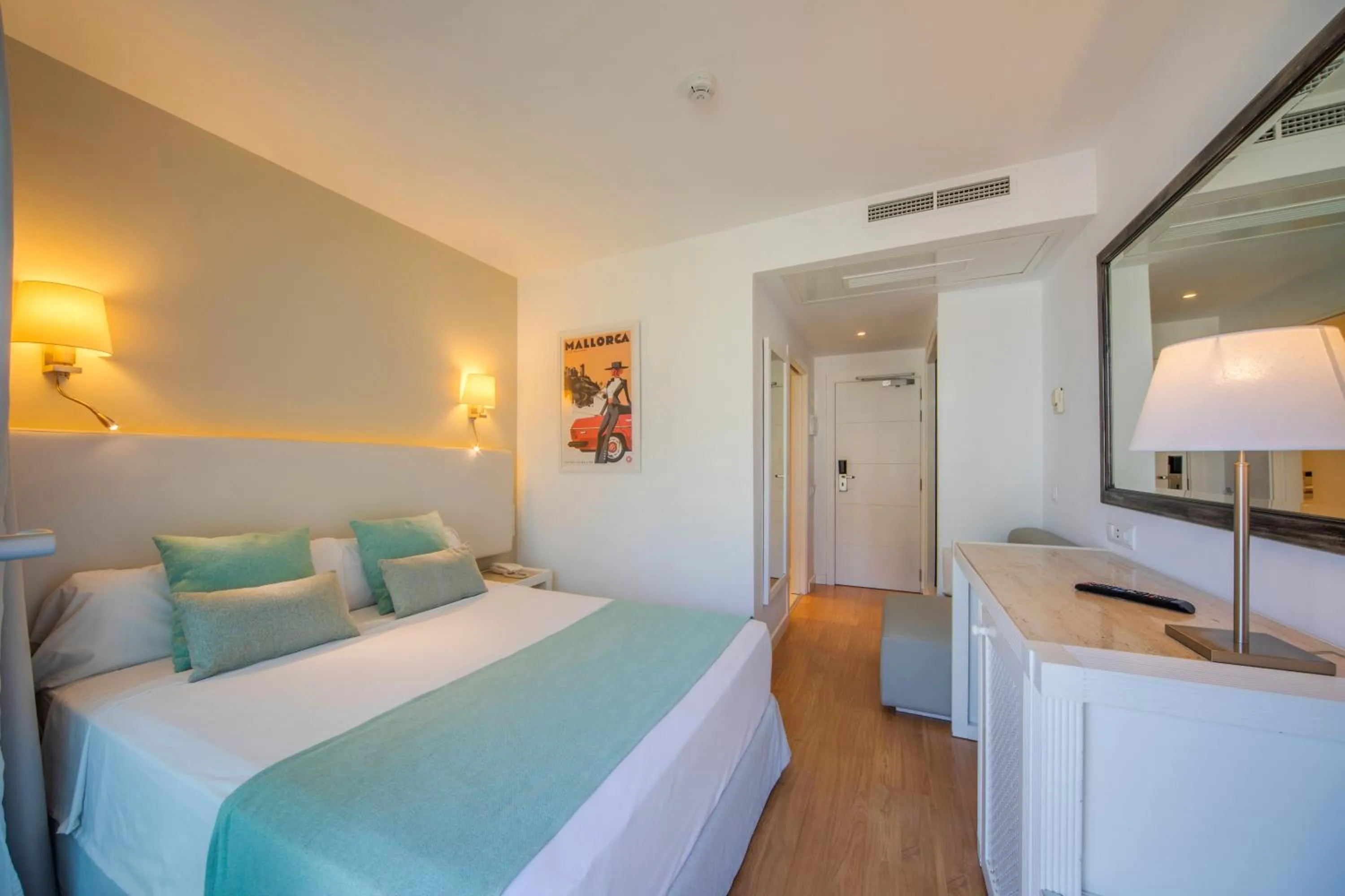 Property building, Bed in Playa Esperanza Resort Affiliated by Meliá